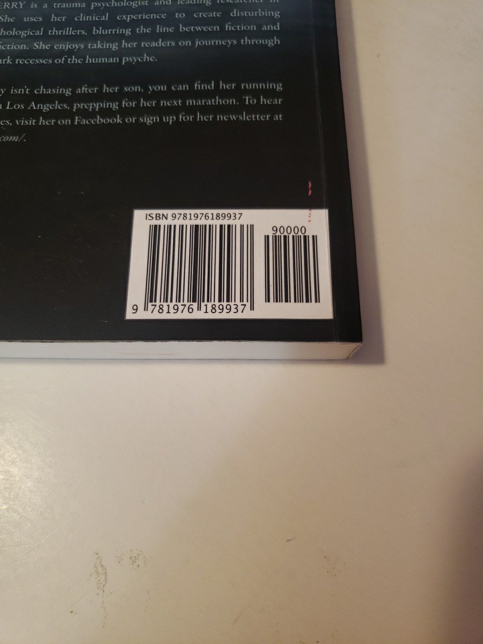 Saving Noah Paperback Book 2017 Lucinda Berry