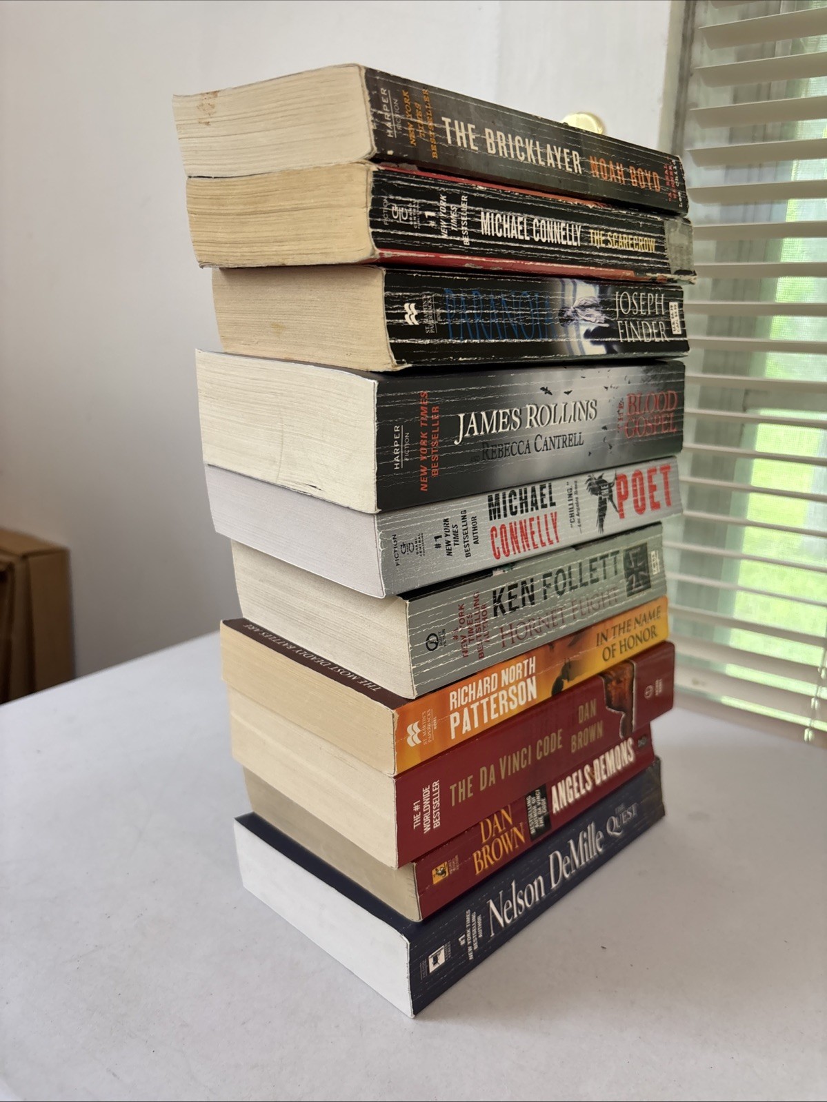 Lot of 10 – Mystery and Thrillers – Mixed Authors – FREE SHIPPING