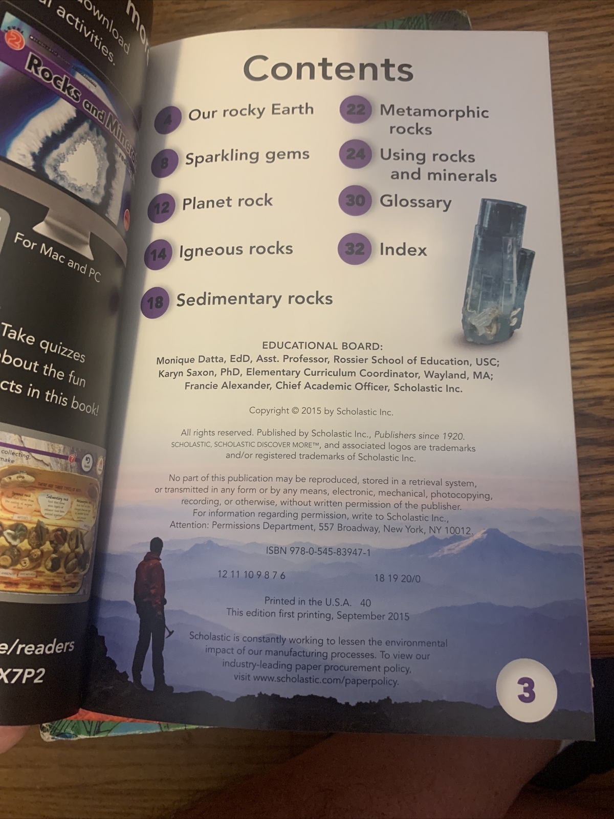 Scholastic Discover More Reader, Level 2 Ser.: Rocks and Minerals by Gail…