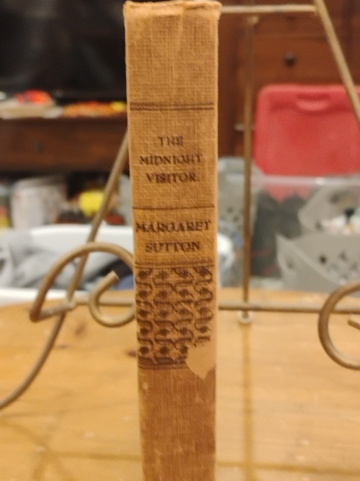 The Midnight Visitor by Margaret Sutton – Judy Bolton # 12