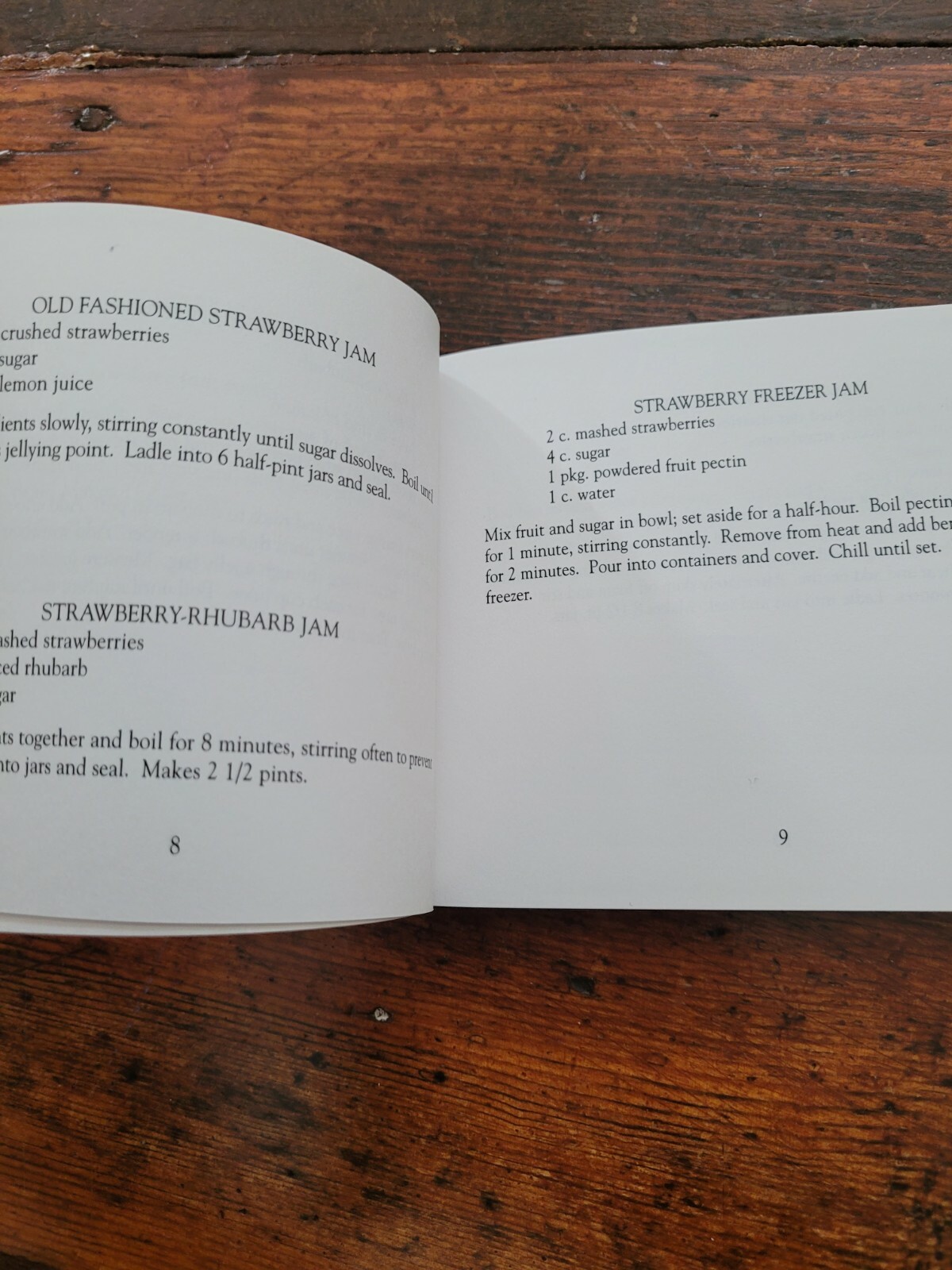 101 Strawberry Recipes Carole Eberly 1994 2nd Ed 96 Pgs