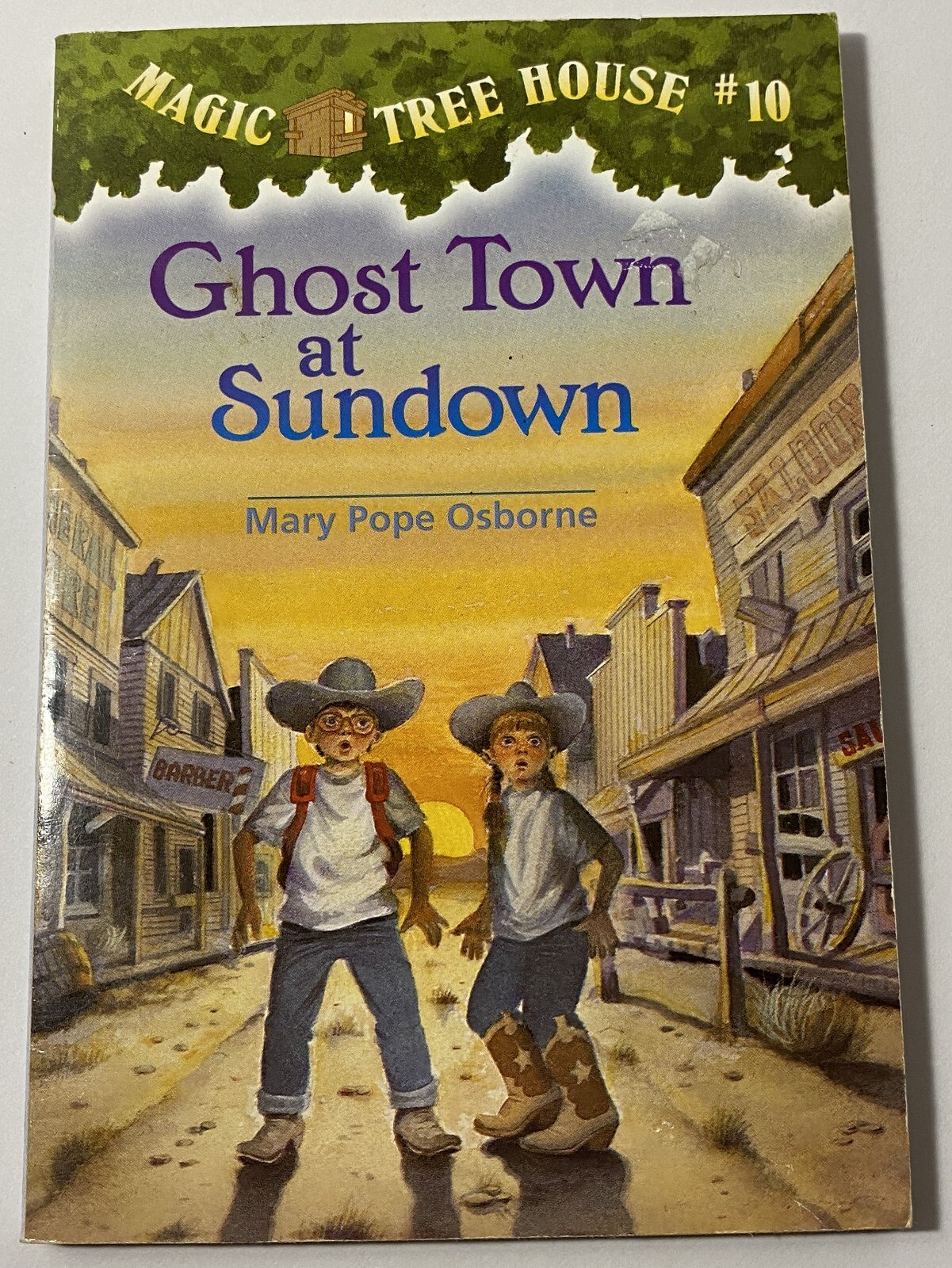 Magic Tree House (R) Ser.: Ghost Town at Sundown by Mary Pope Osborne