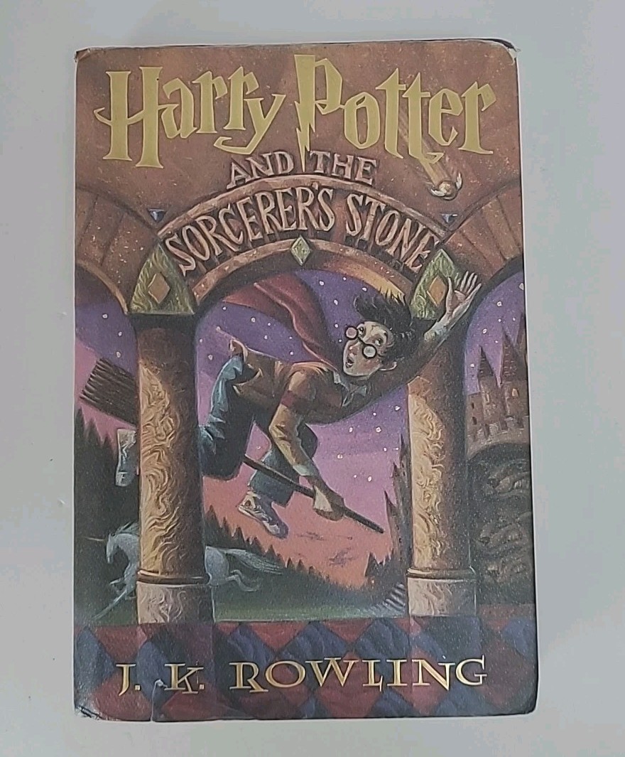HARRY POTTER & SORCERER’S STONE Hardcover J.K. Rowling 1st EDITION 1998