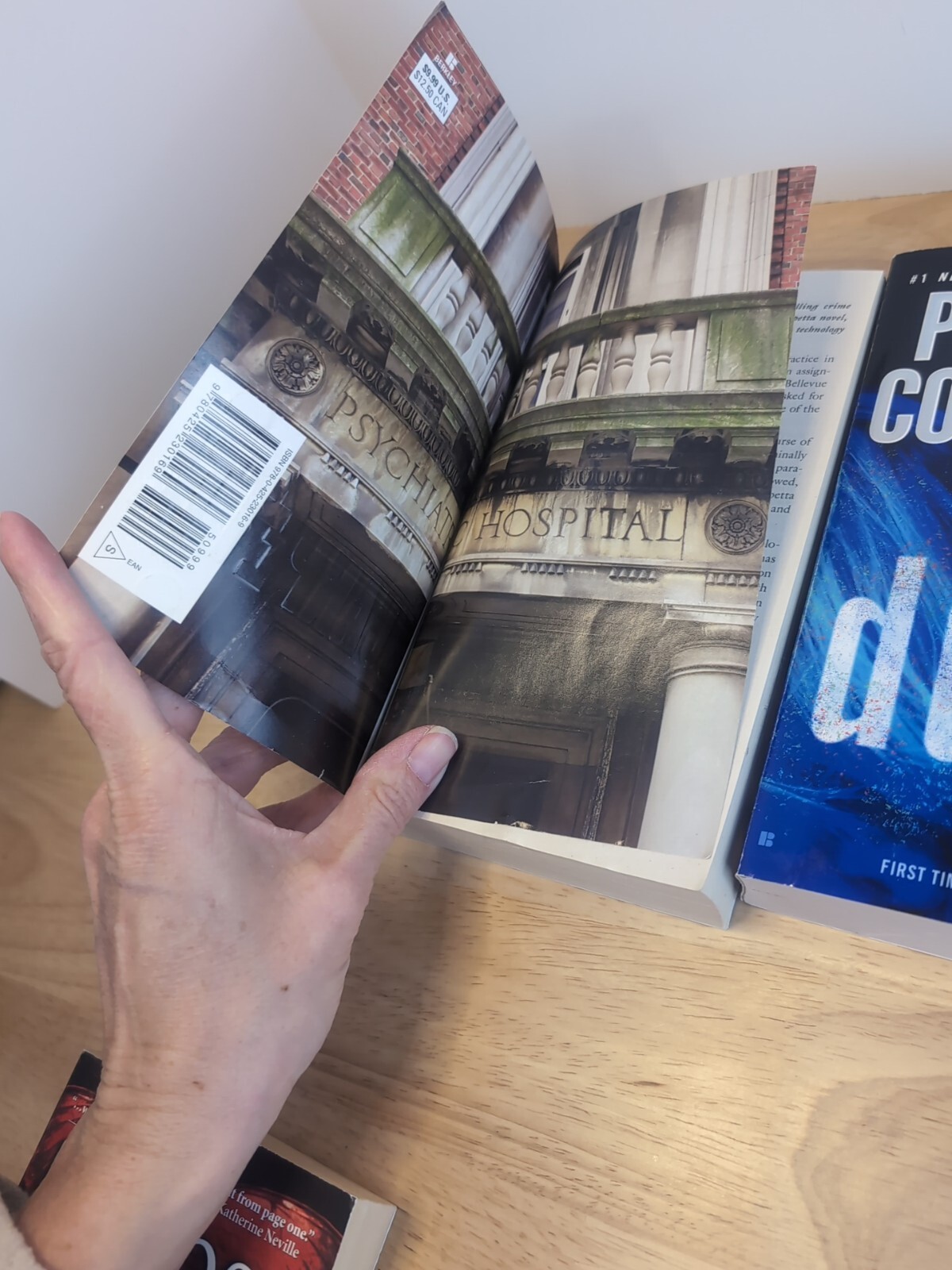 Patricia Cornwell Book Lot Dust, Scarpetta And Cruel & Unusual