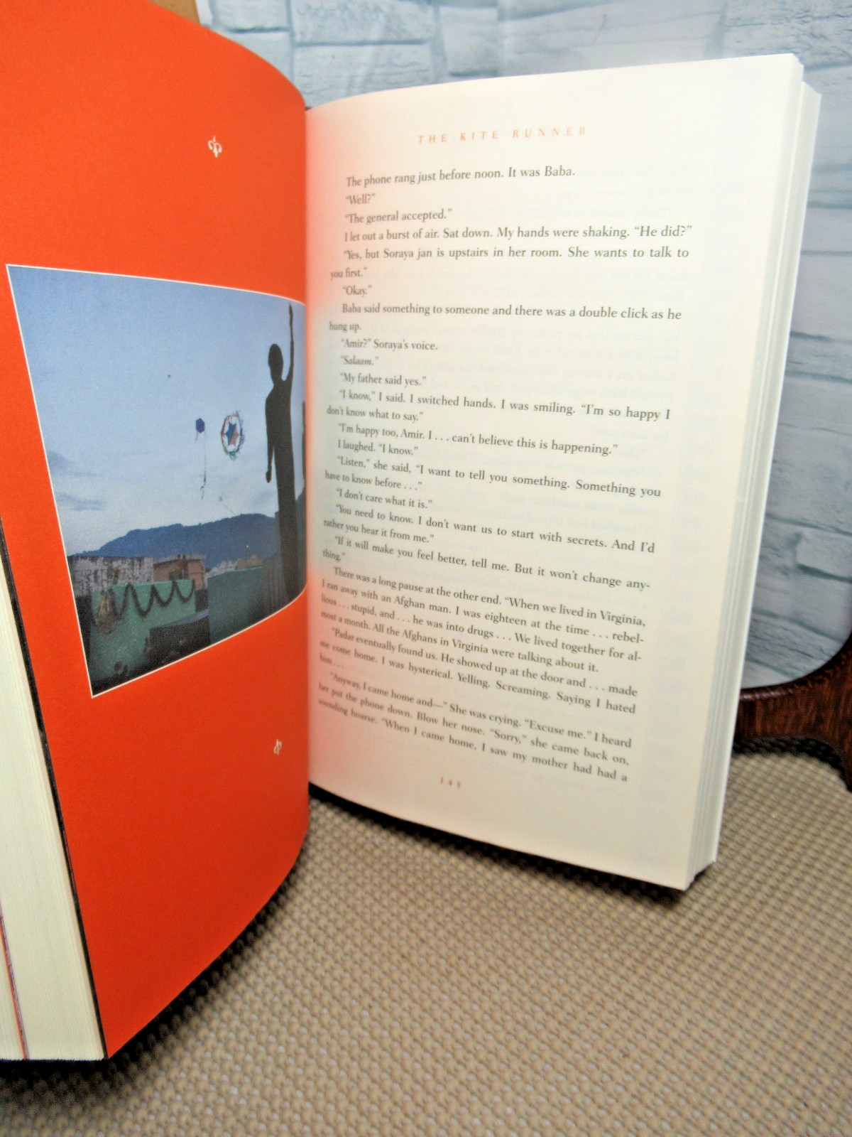 Kite Runner / by Khaled Hosseini / 2007 / Hardcover / Illustrated Edition