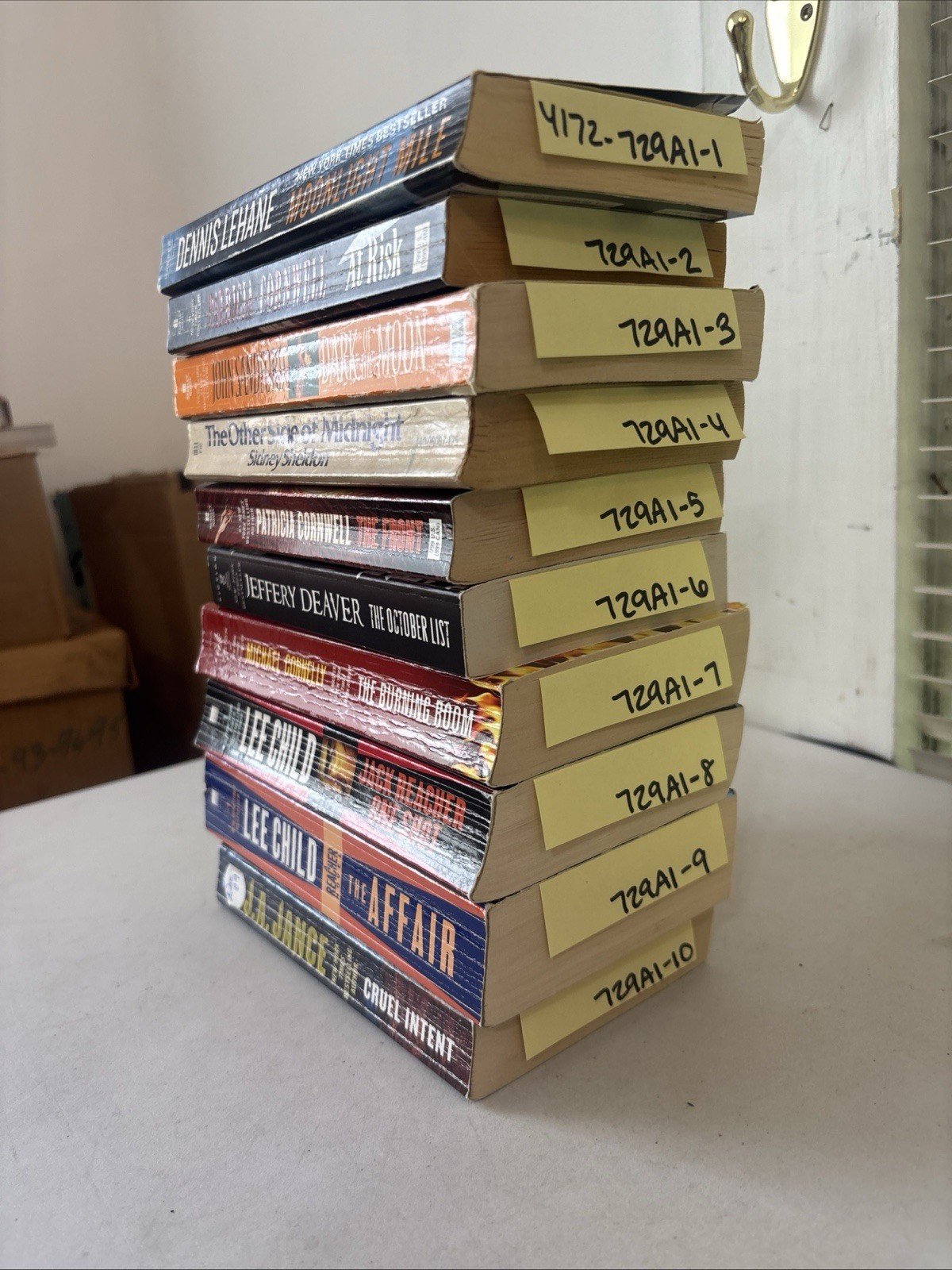 Lot of 10 – Mystery and Thrillers – Mixed Authors – FREE SHIPPING
