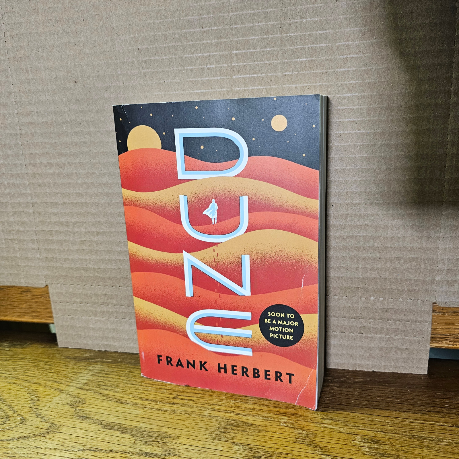 Dune (Dune Chronicles, Book 1) – Paperback By Herbert, Frank – VERY GOOD!!