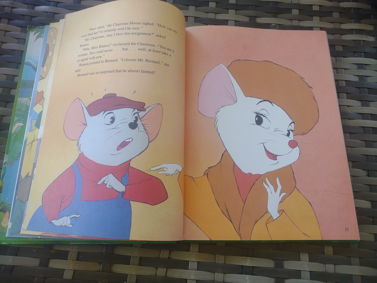 Rescuers by Disney Staff (1989, Hardcover)