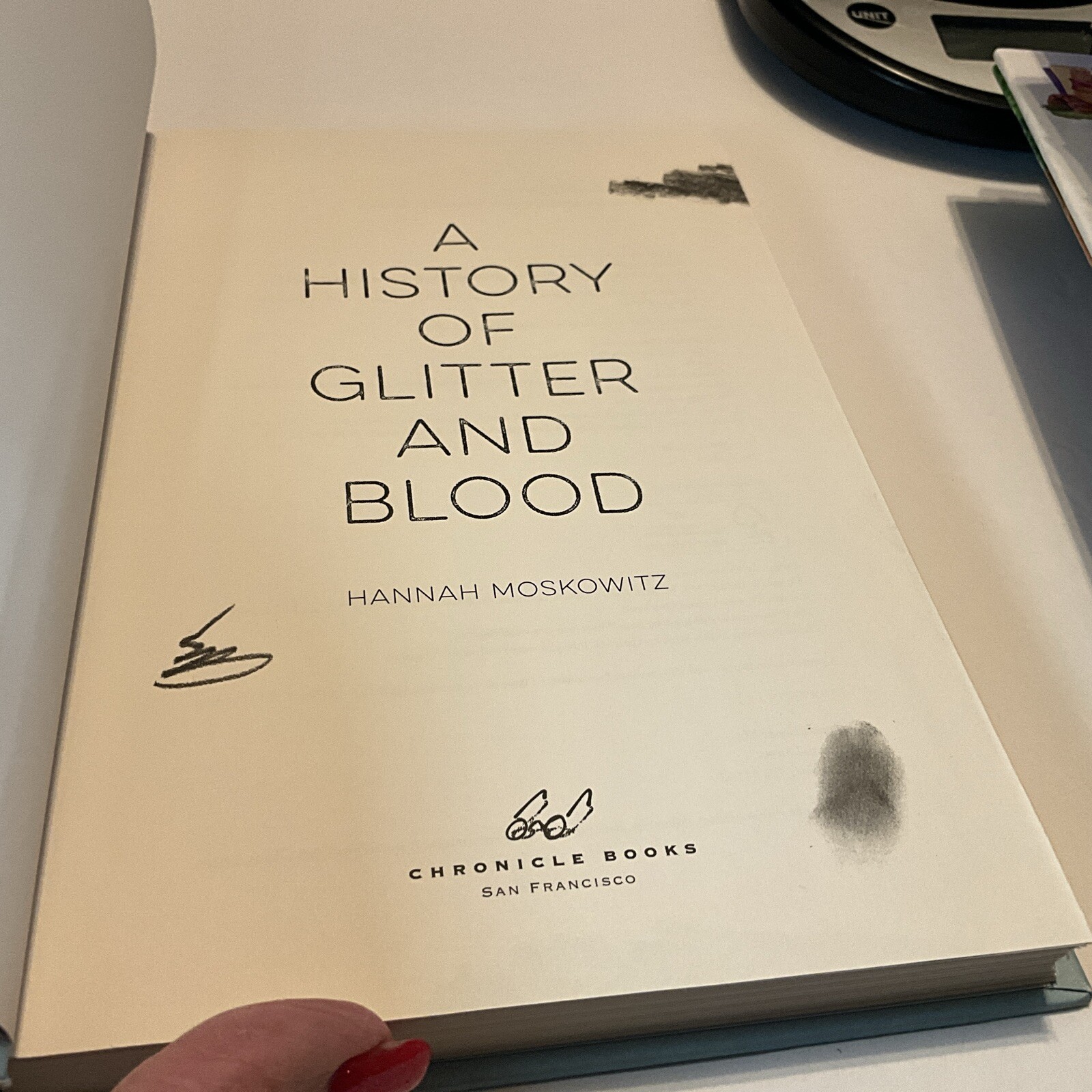 A History of Glitter and Blood By Hannah Moskowitz 2015 Vtg
