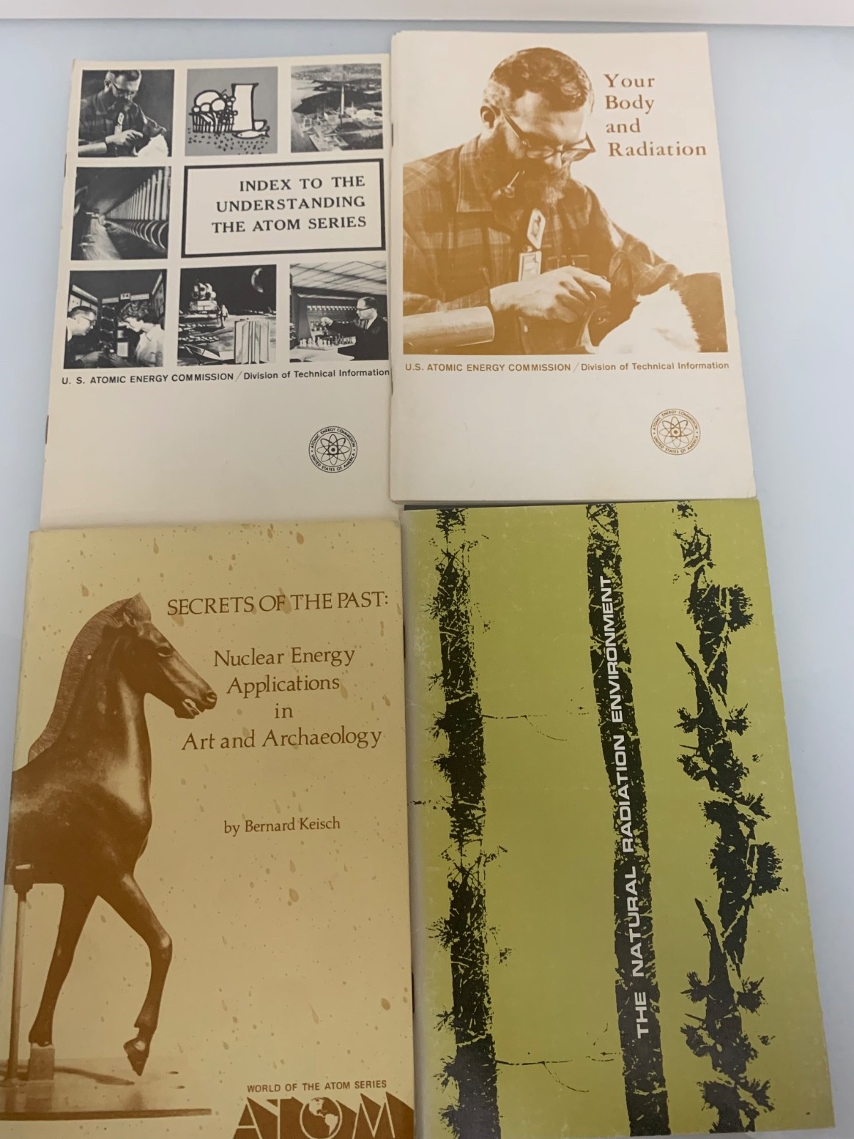 Lot of 10 US Atomic Energy Commission Booklets + Index + Publication List VG