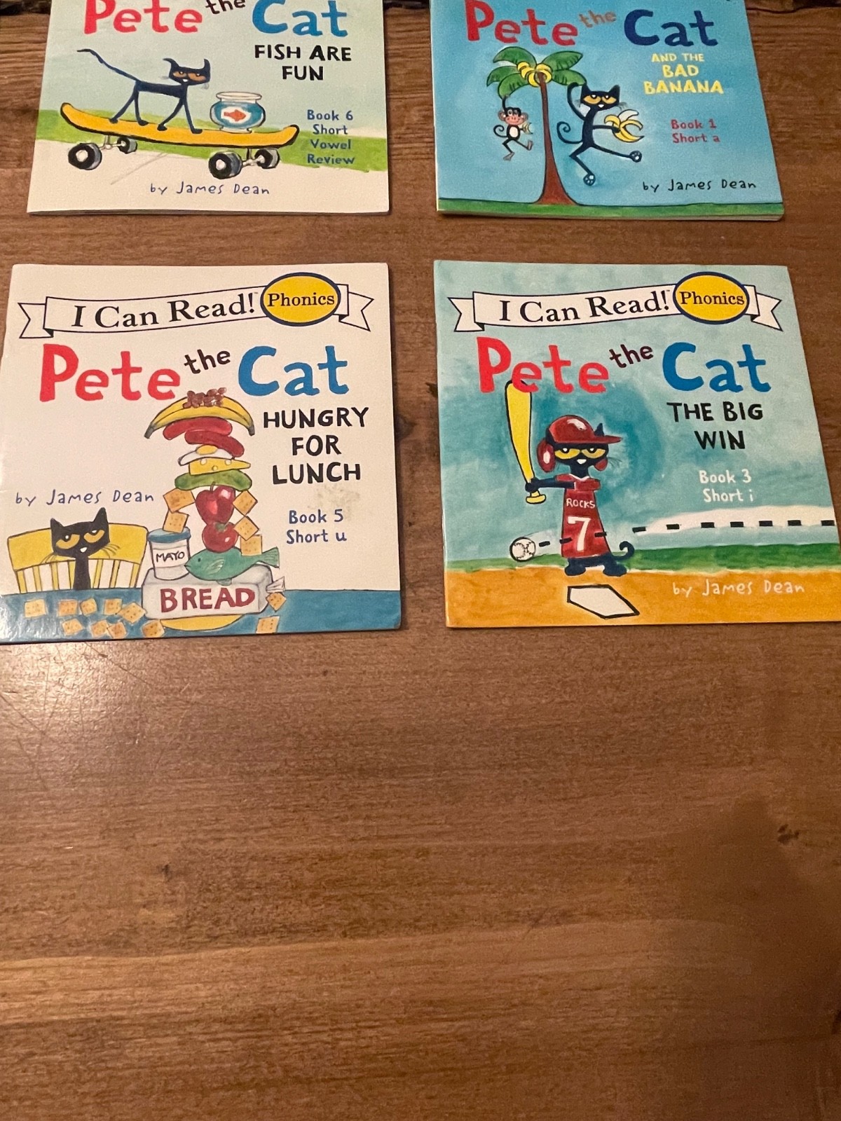 Pete the Cat- I can read phonics books Lot of 12
