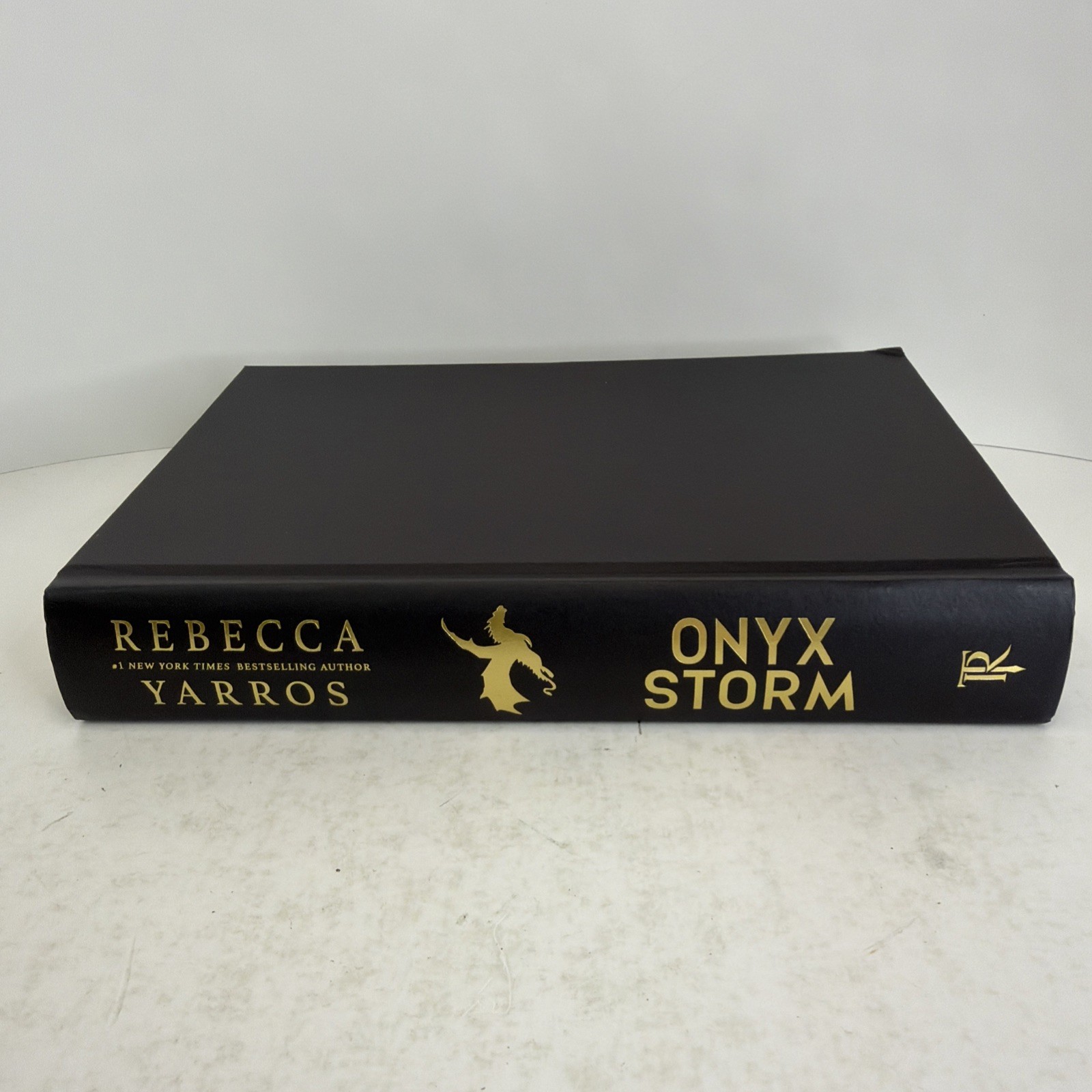 Onyx Storm Rebecca Yarros Deluxe Limited Edition Hardcover w/ Dust Jacket SIGNED
