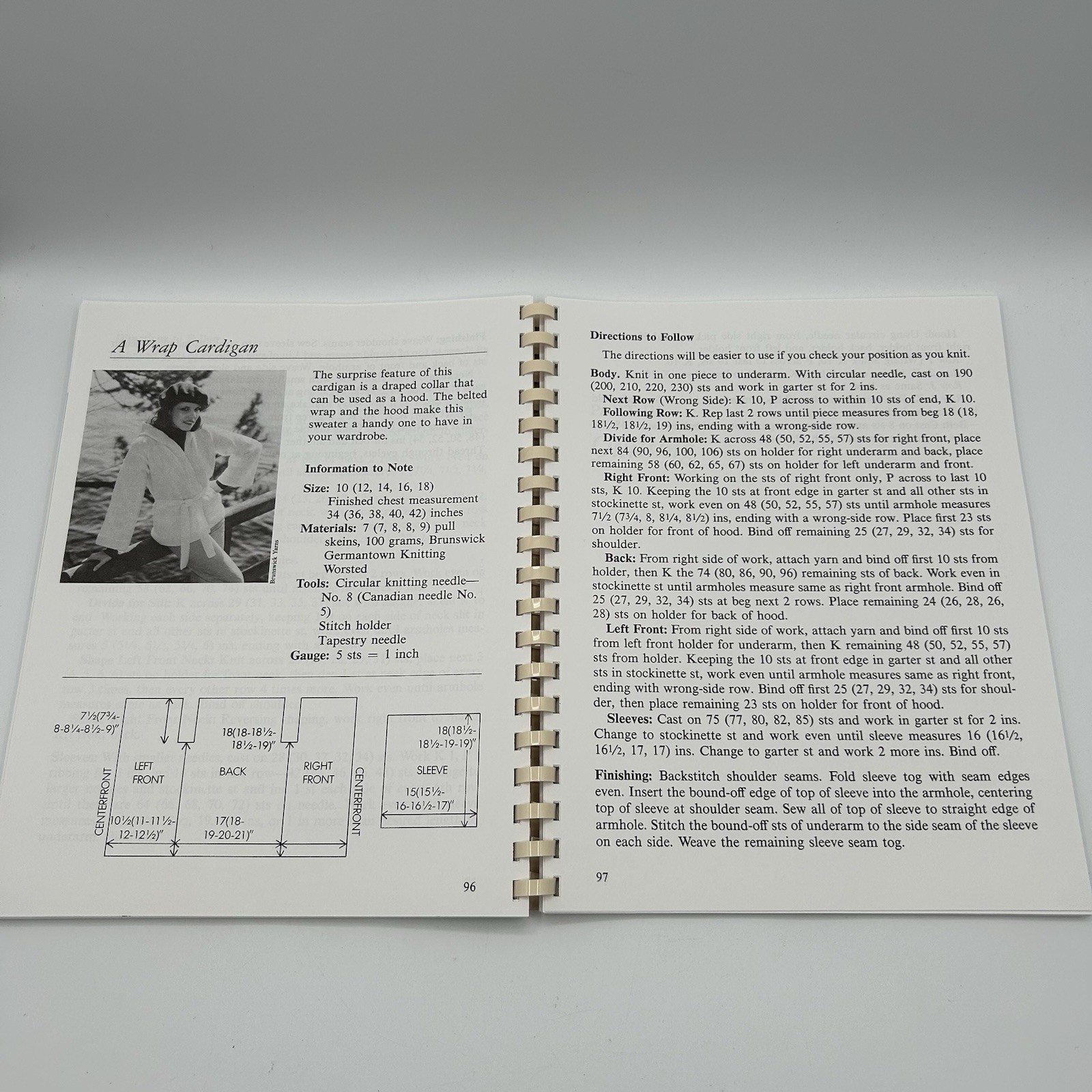 The Doubleday Large Print Needlecraft Book, Mildred Graves Ryan 1999