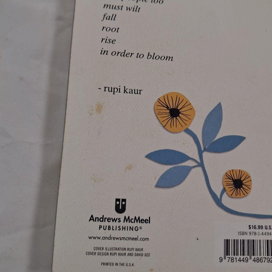 The Sun And Her Flowers, Rupi Kaur Paperback Andrews McMeel 2017 White Poetry