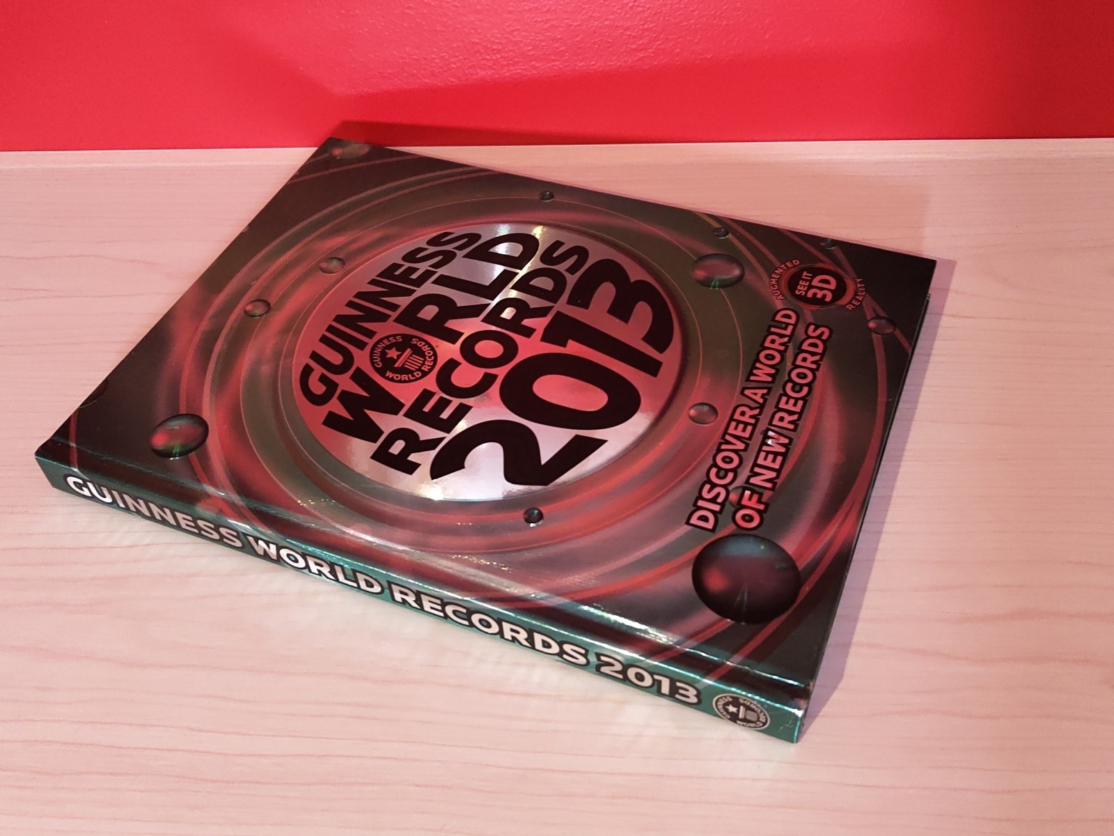 Nice! Lot of 3 Guinness World Records Books 2013 2014 2015