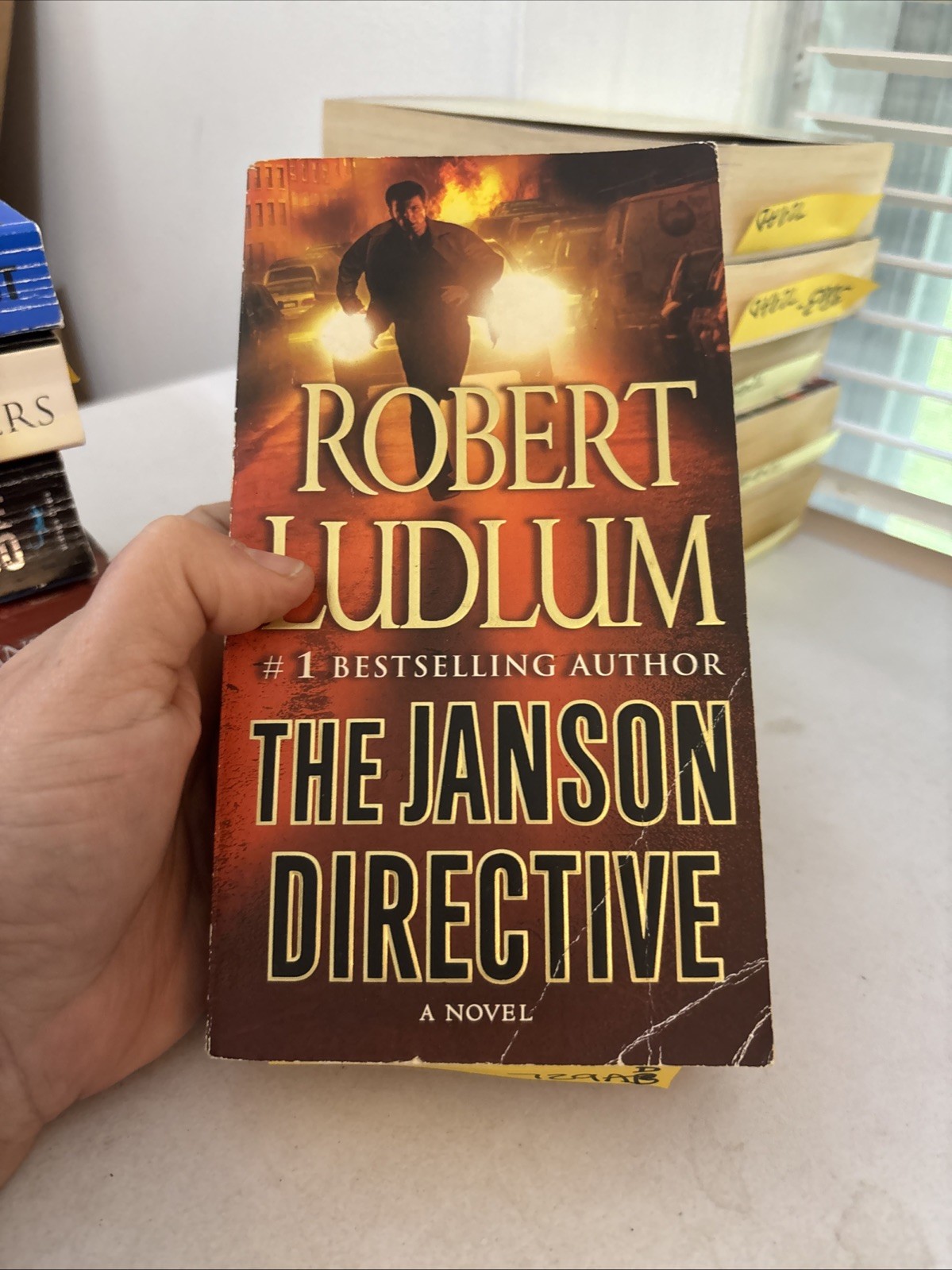 Lot of 10 – Mystery and Thrillers – Mixed Authors – FREE SHIPPING