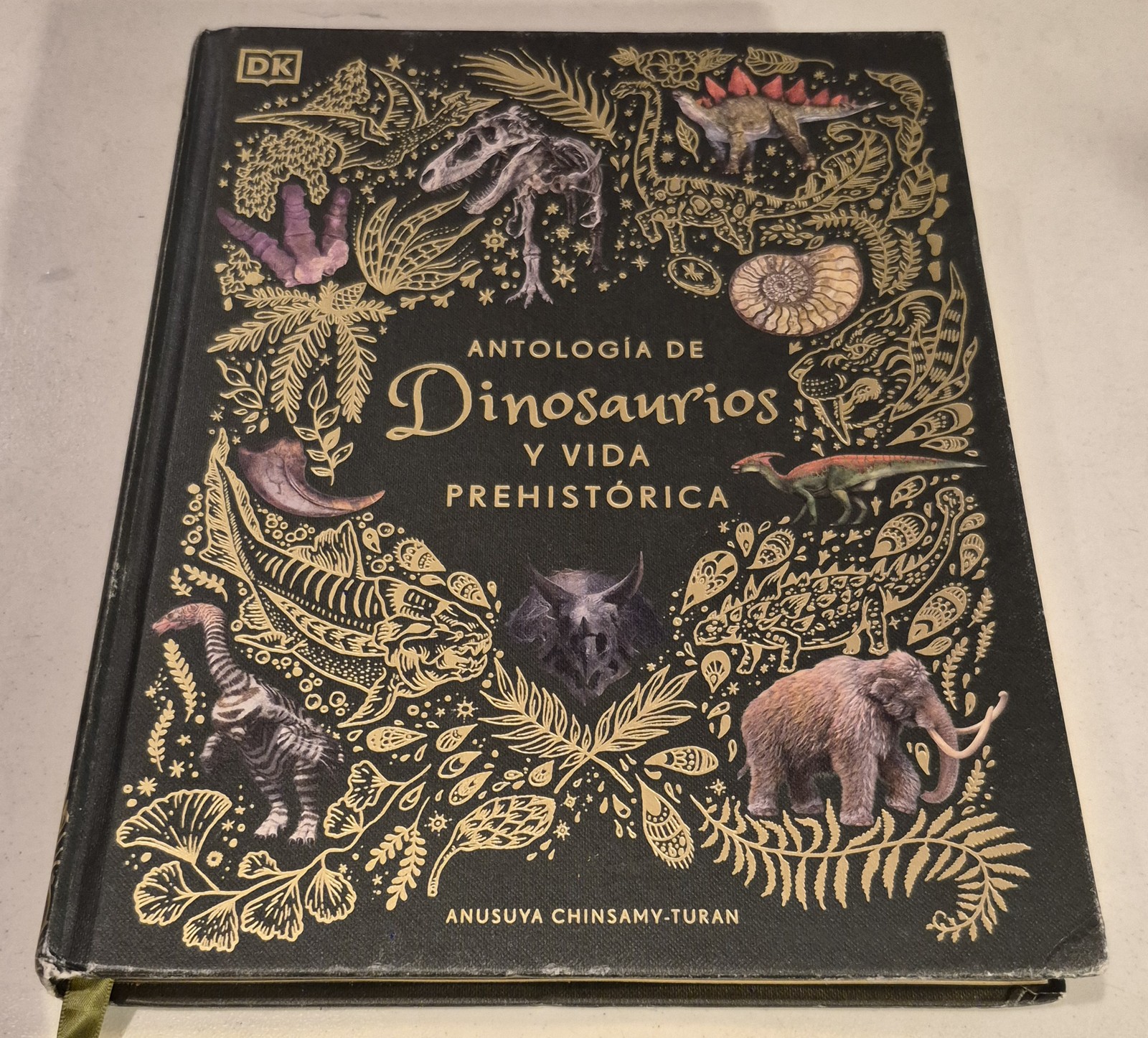 Antología de dinosaurios y vida prehistórica (Dinosaurs and Other Prehistoric ..