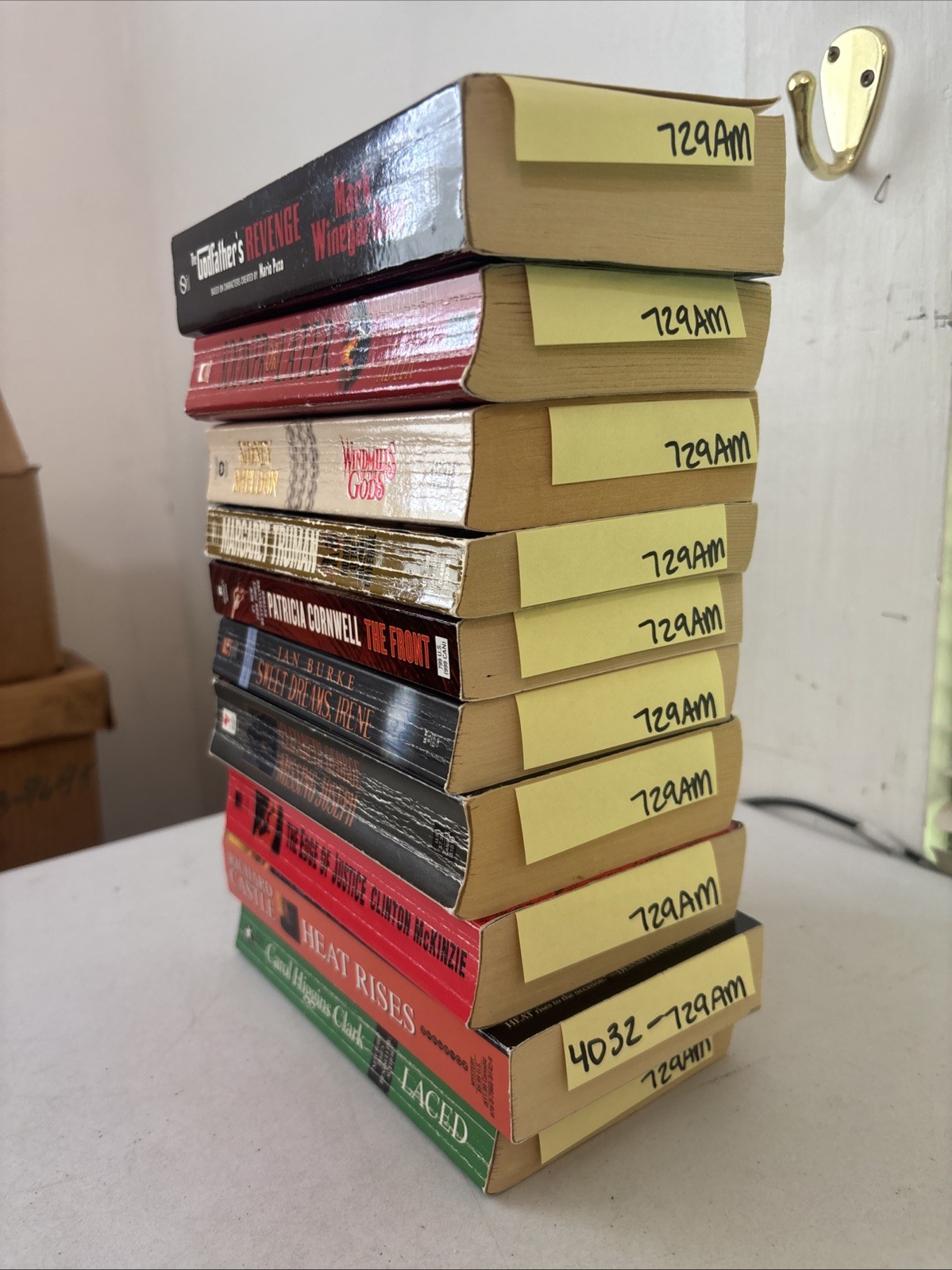 Lot of 10 – Mystery and Thrillers – Mixed Authors – FREE SHIPPING