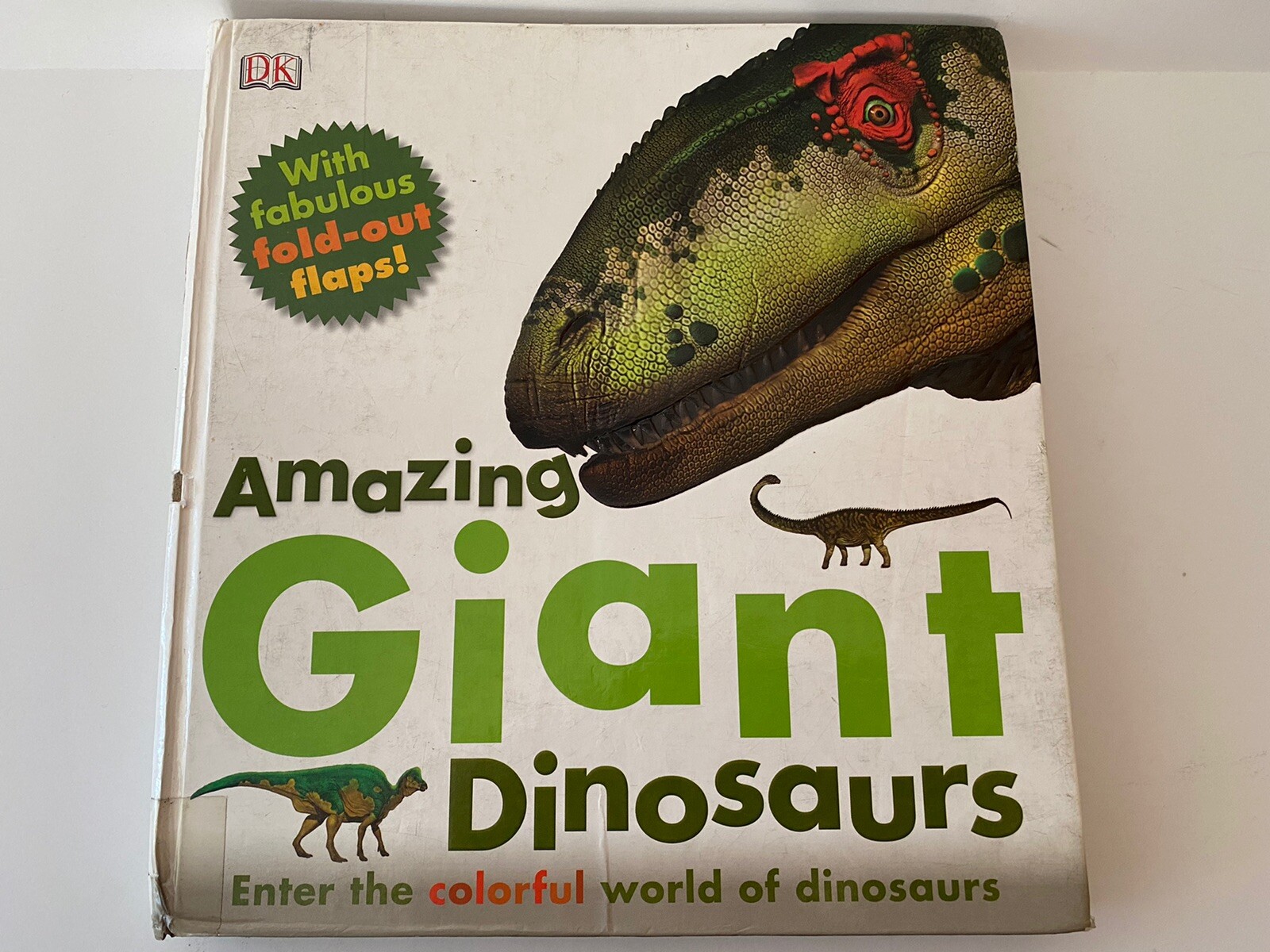 2 Book Lot- Amazing Giant Dinosaurs, Dinosaurios(bilingual) Hardcover Books
