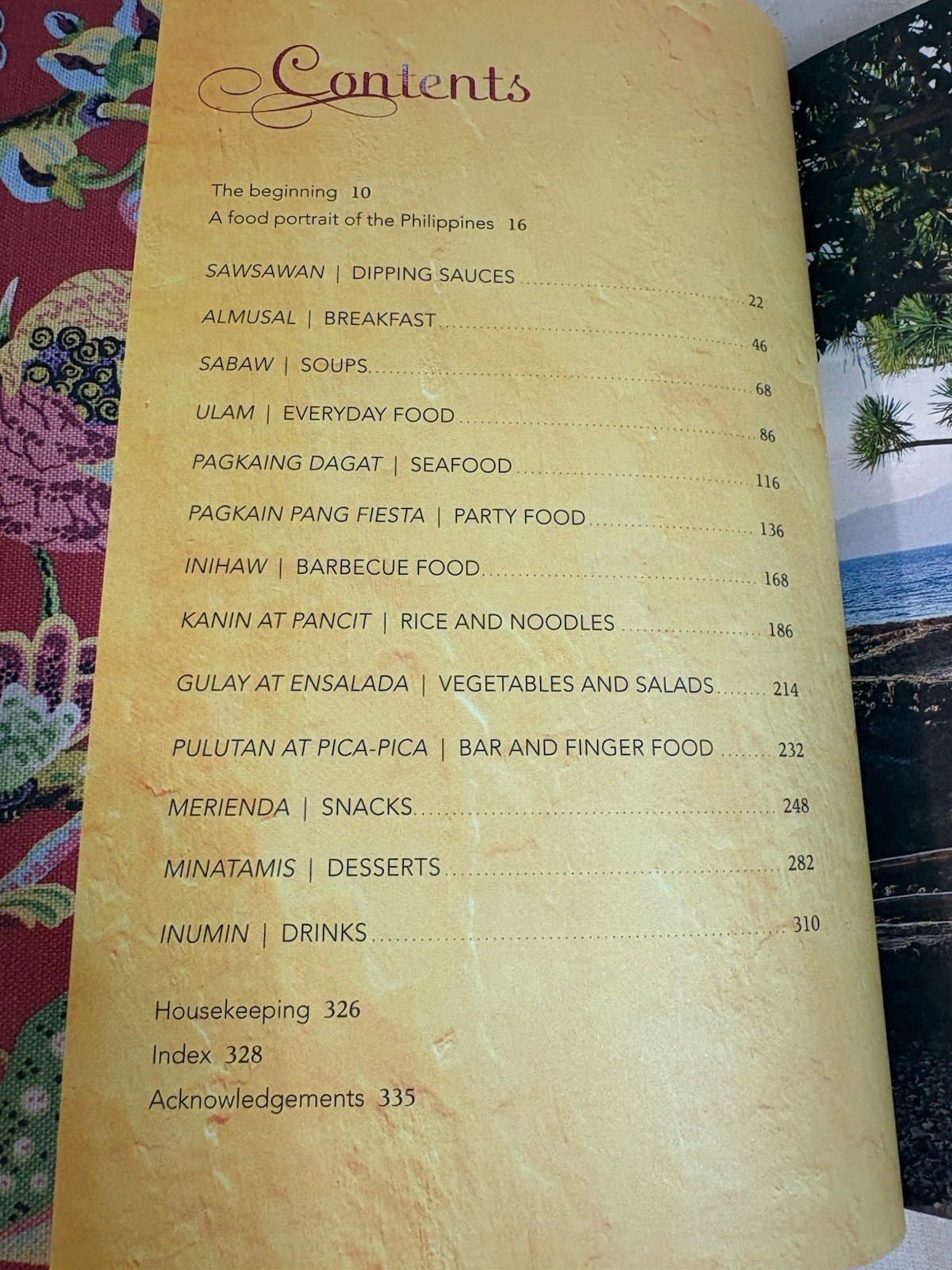 7000 Islands : Cherished Recipes and Stories from the Philippines by Yasmin…