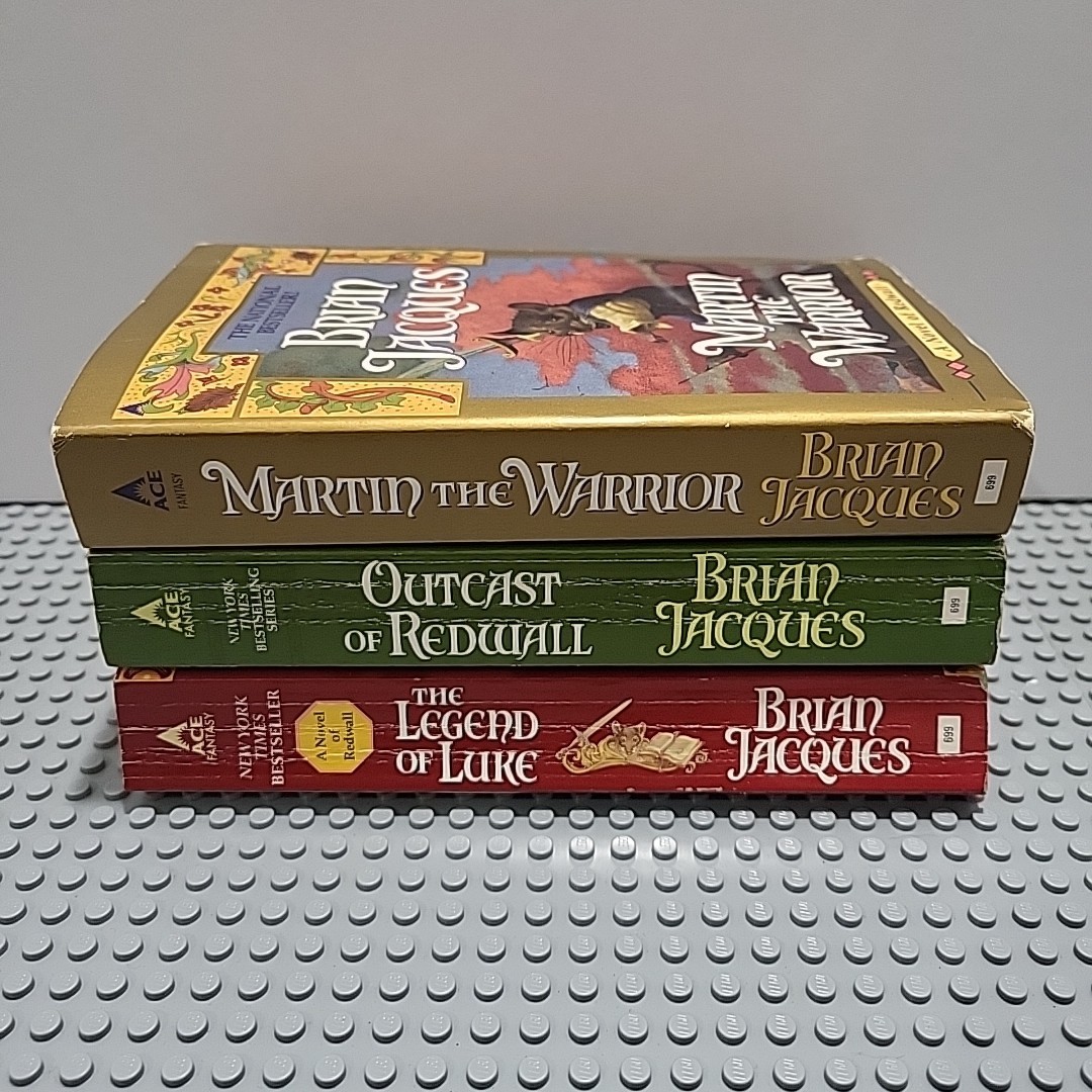 Lot of 3 REDWALL Novels by Brian Jacques Martin Legend Of Luke Outcast