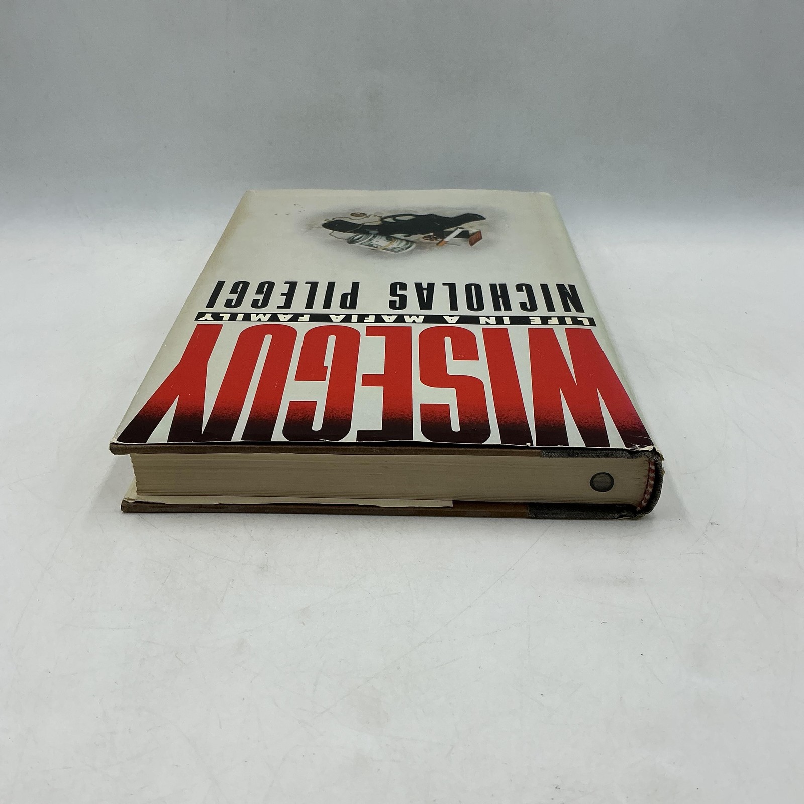 Wiseguy: Life In A Mafia Family By Nicholas Pileggi HC Dust Jacket 1st Ed/print