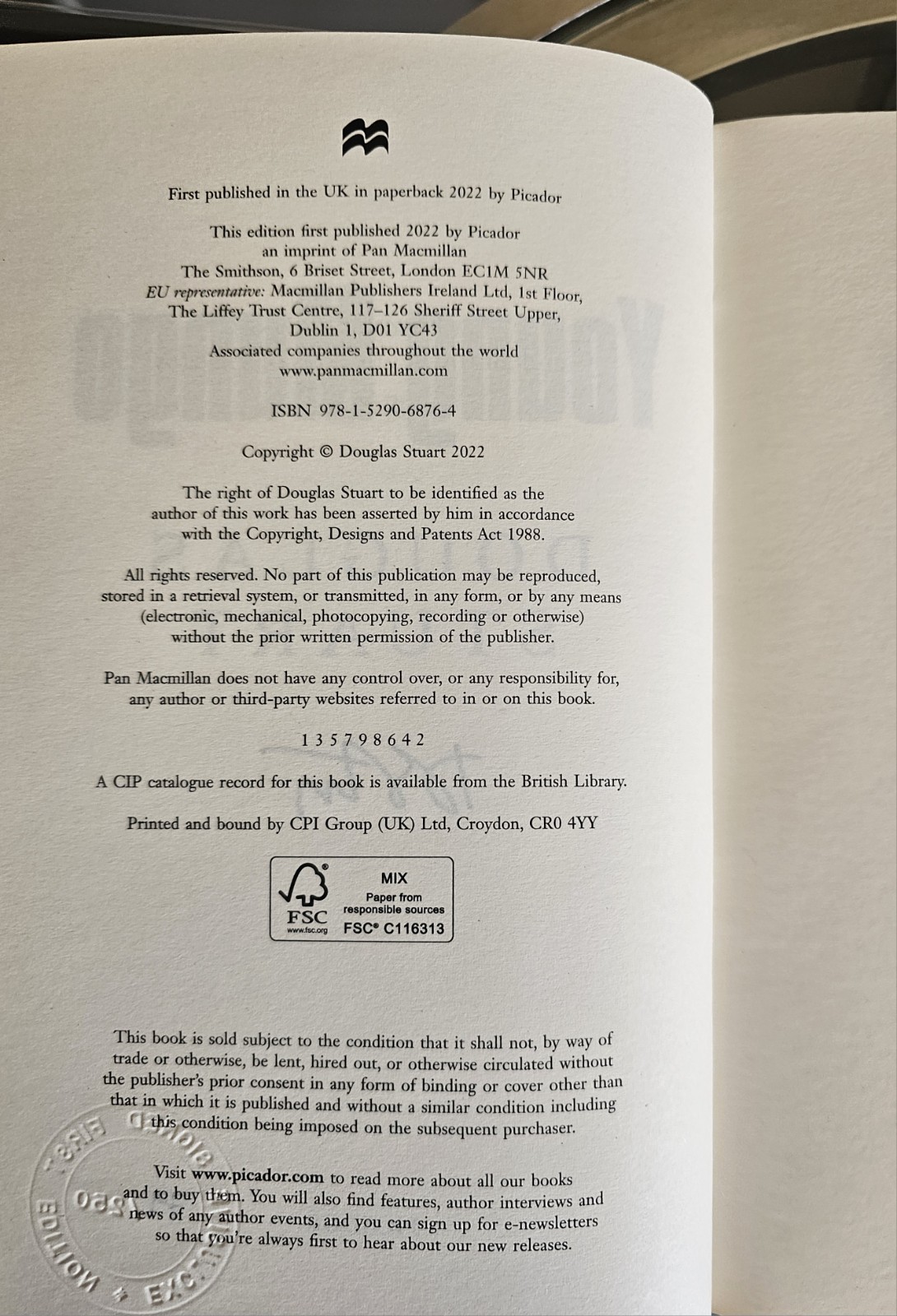 Young Mungo Douglas Stuart – Signed First Edition Goldsboro-Embossed 79/250)