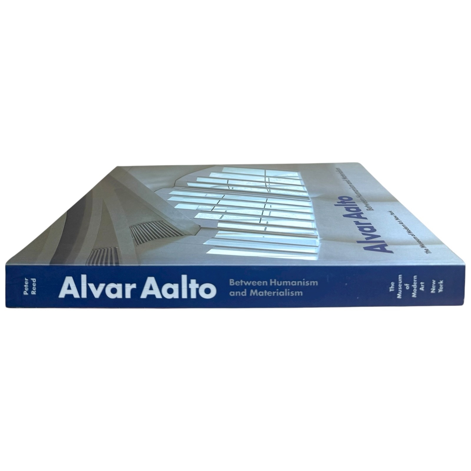 Alvar Aalto : Between Humanism and Materialism by Peter Reed MOMA Softtcover