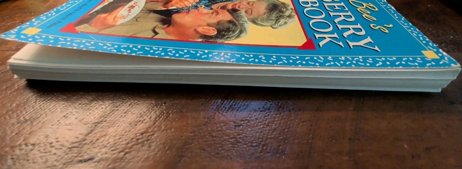 Aunt Bee’s Mayberry Cookbook – Spiral-bound By Ken Beck and Jim Clark