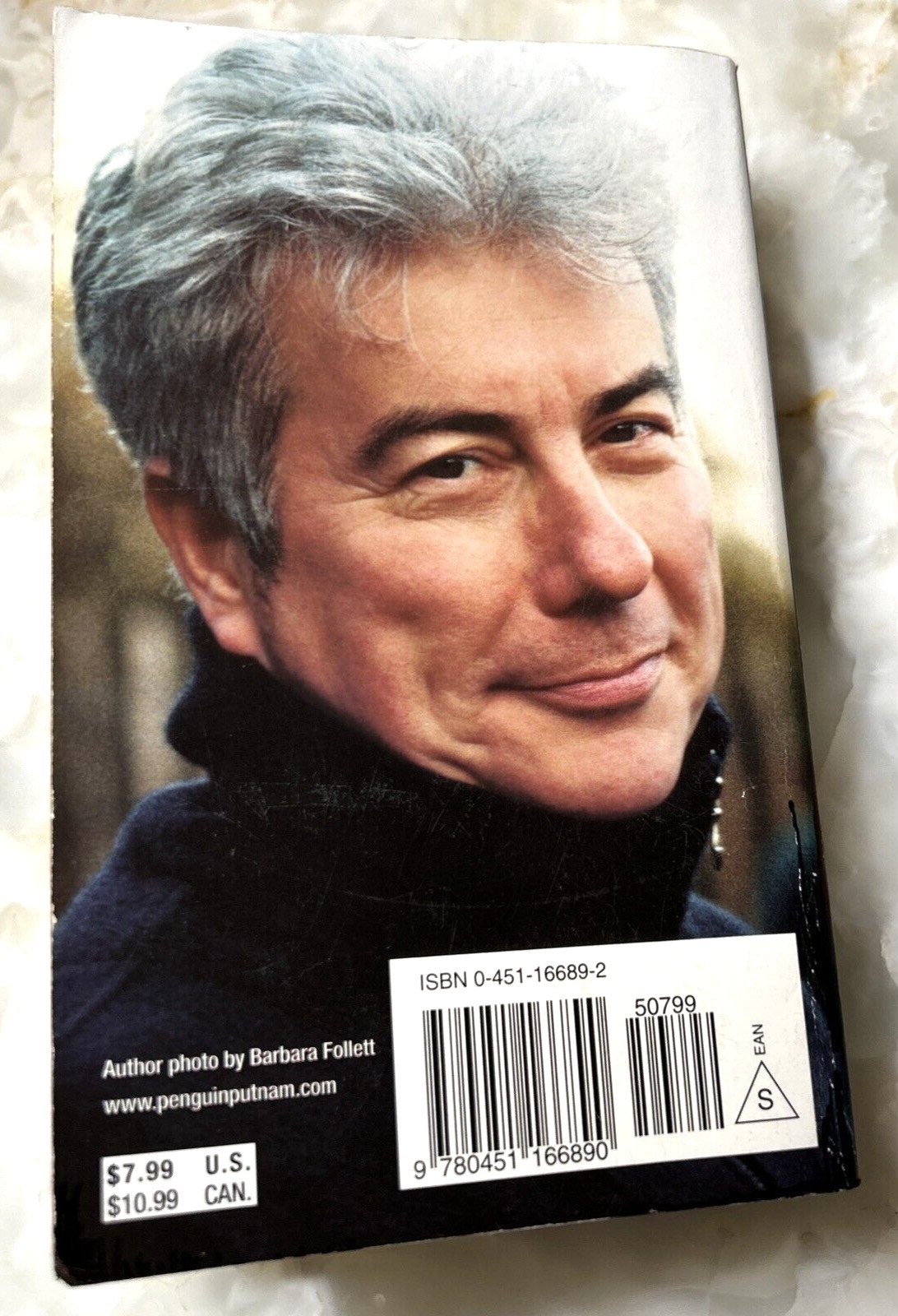 The Pillars Of The Earth by Ken Follett 1990 Kingsbridge Series Paperback