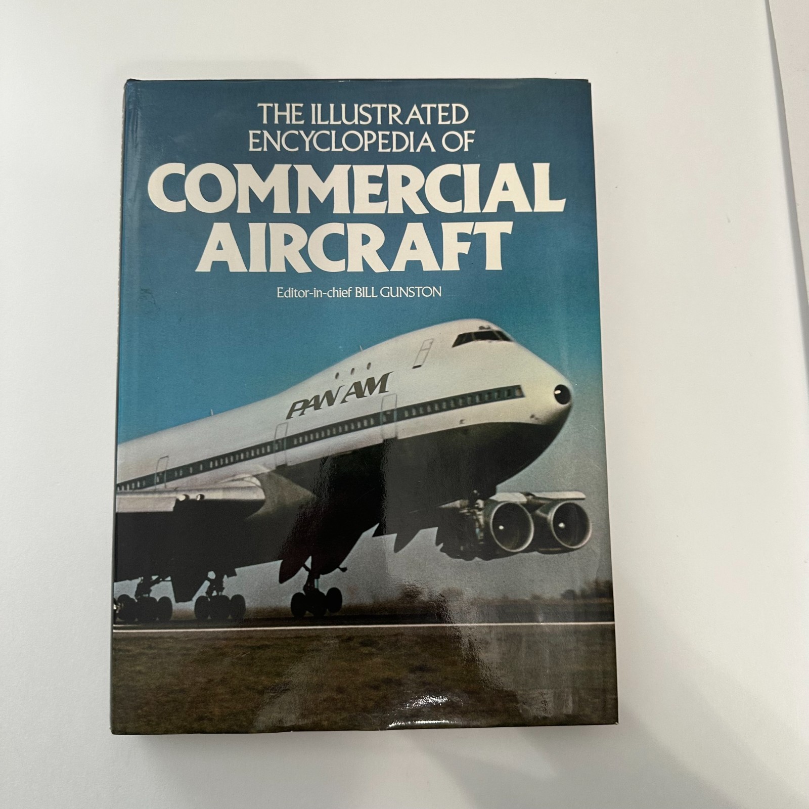 1983 Illustrated Encyclopedia Commercial Aircraft Bill Gunston Aviation Exeter
