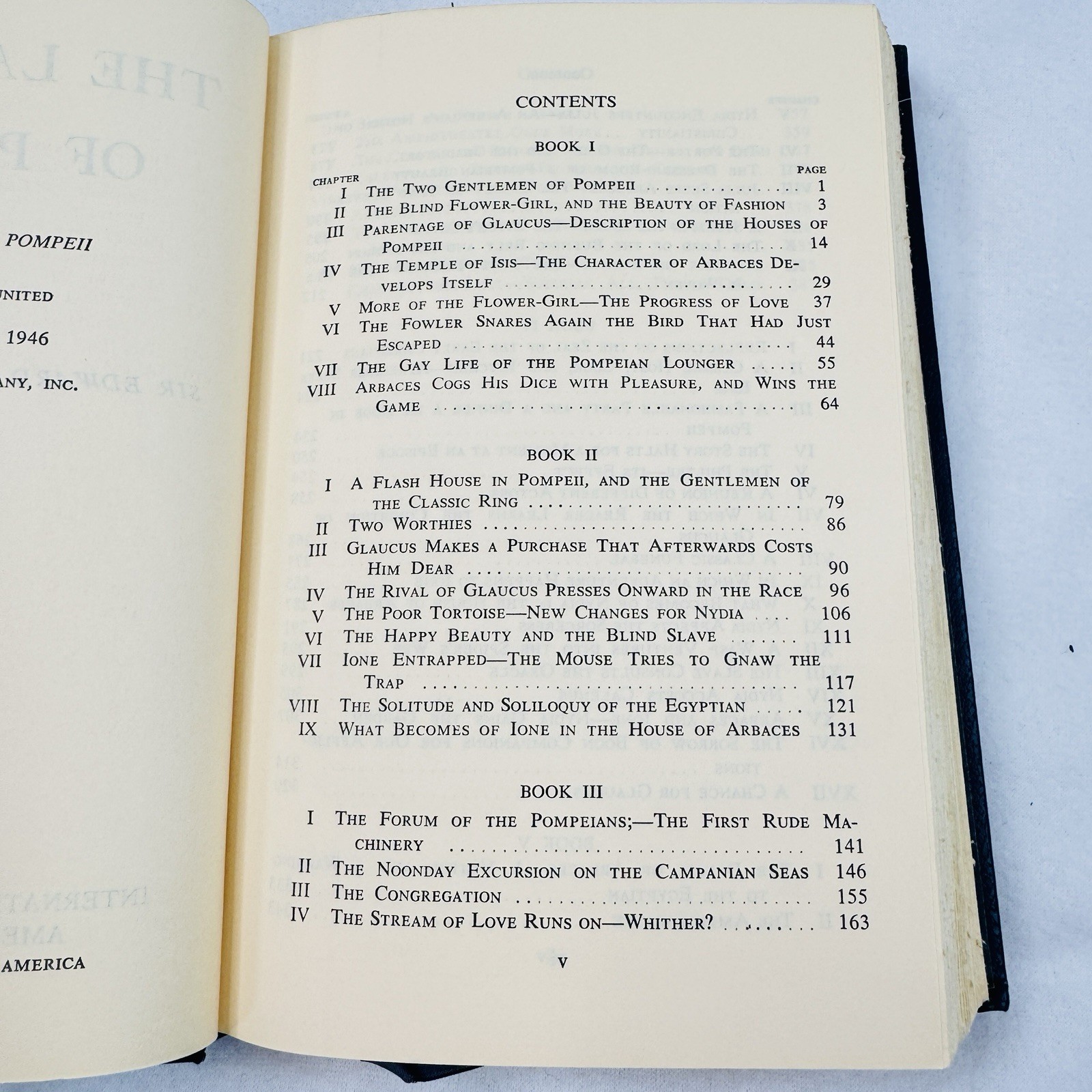 The Last Days of Pompeii by Bulwer-Lytton, International Collectors Library 1946