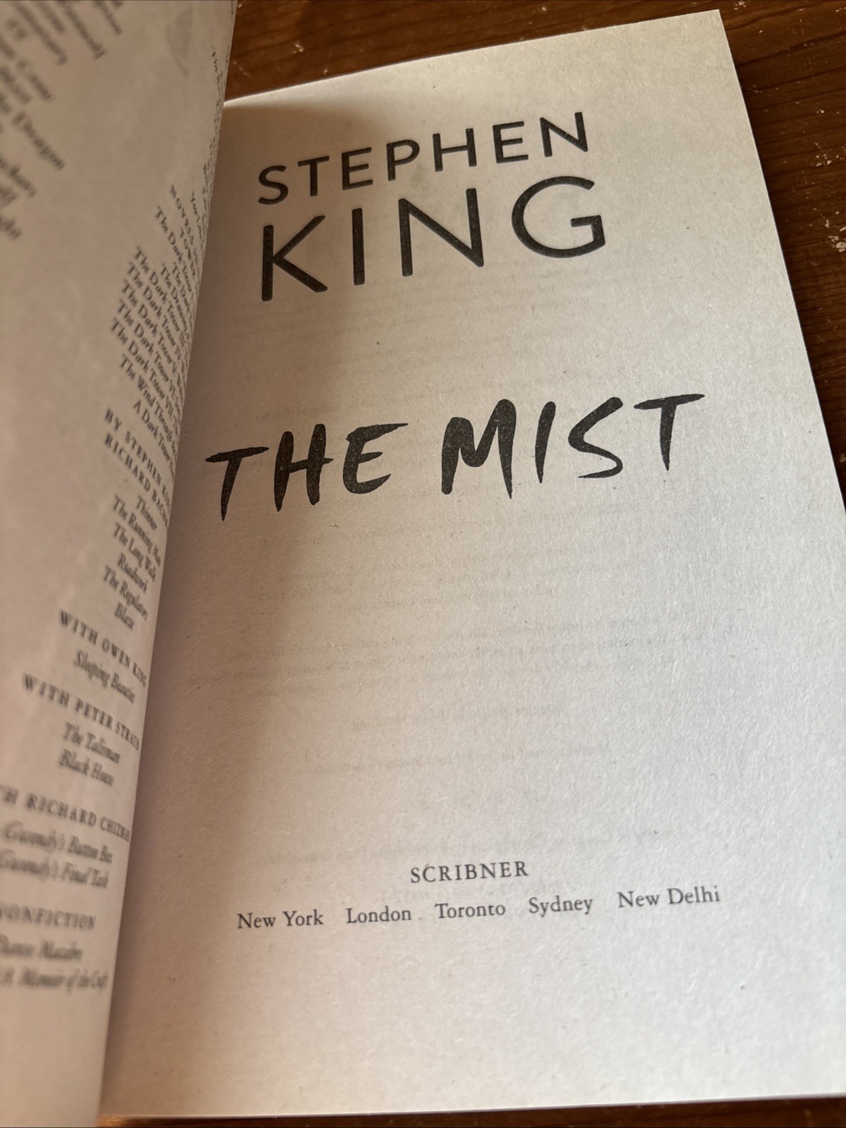 The Mist by Stephen King 1st Scribner trade paperback edition June 2018 Like New