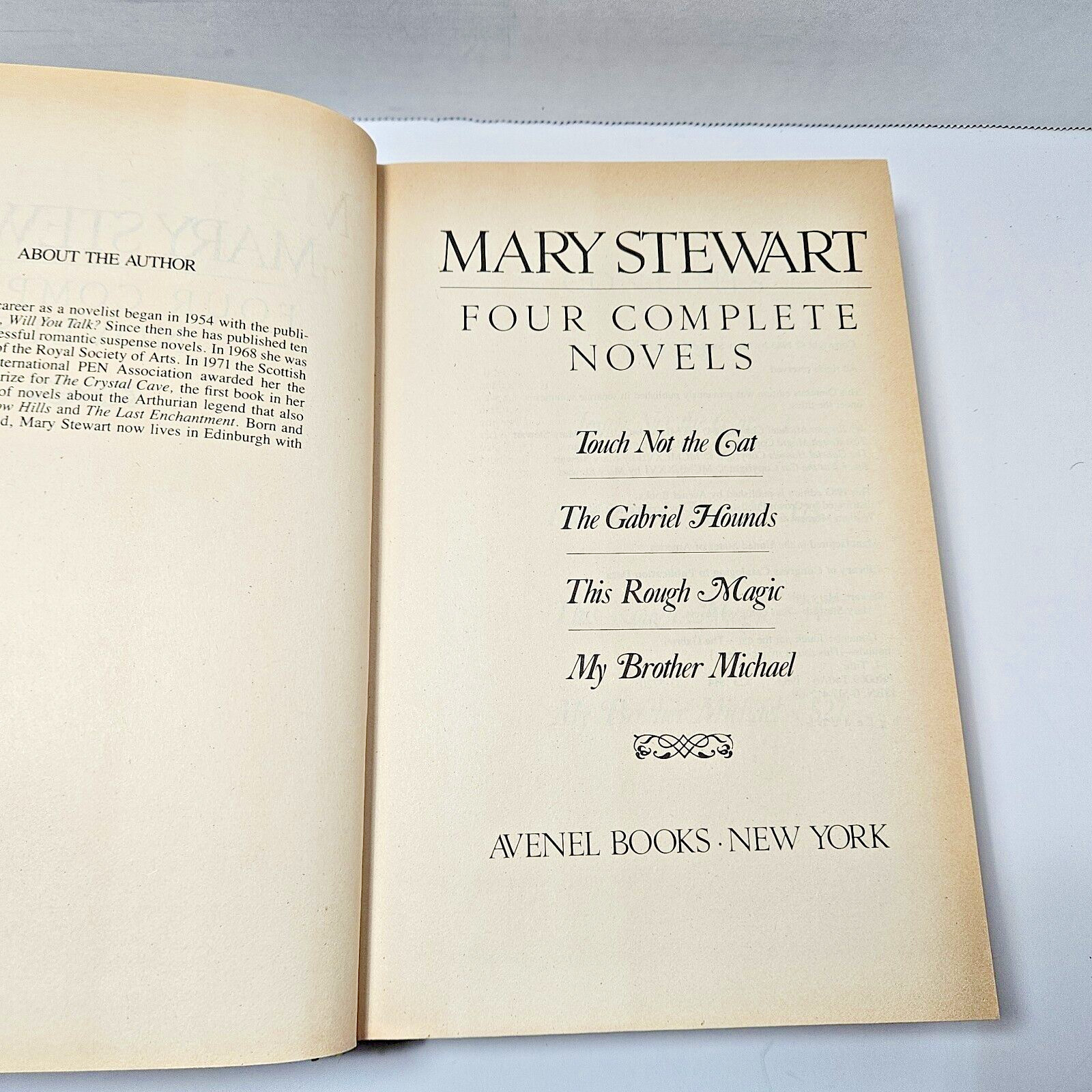 Mary Stewart, Four Complete unabridged Novels in one,1983 Hardcover/Dust Jacket