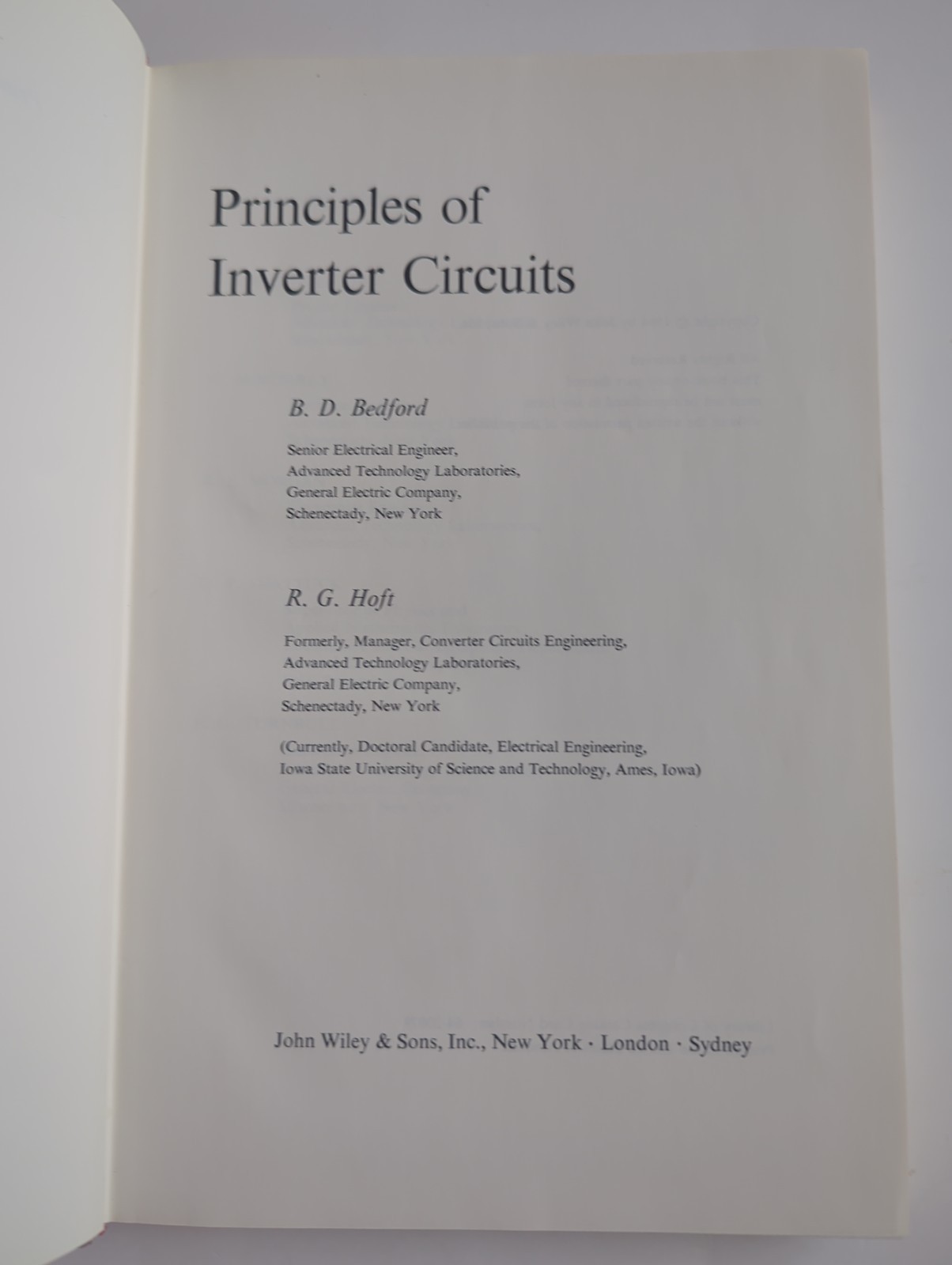 Principles of inverter circuits Bedford, B. D. Hoft, R. G. HC DJ Vtg 1964