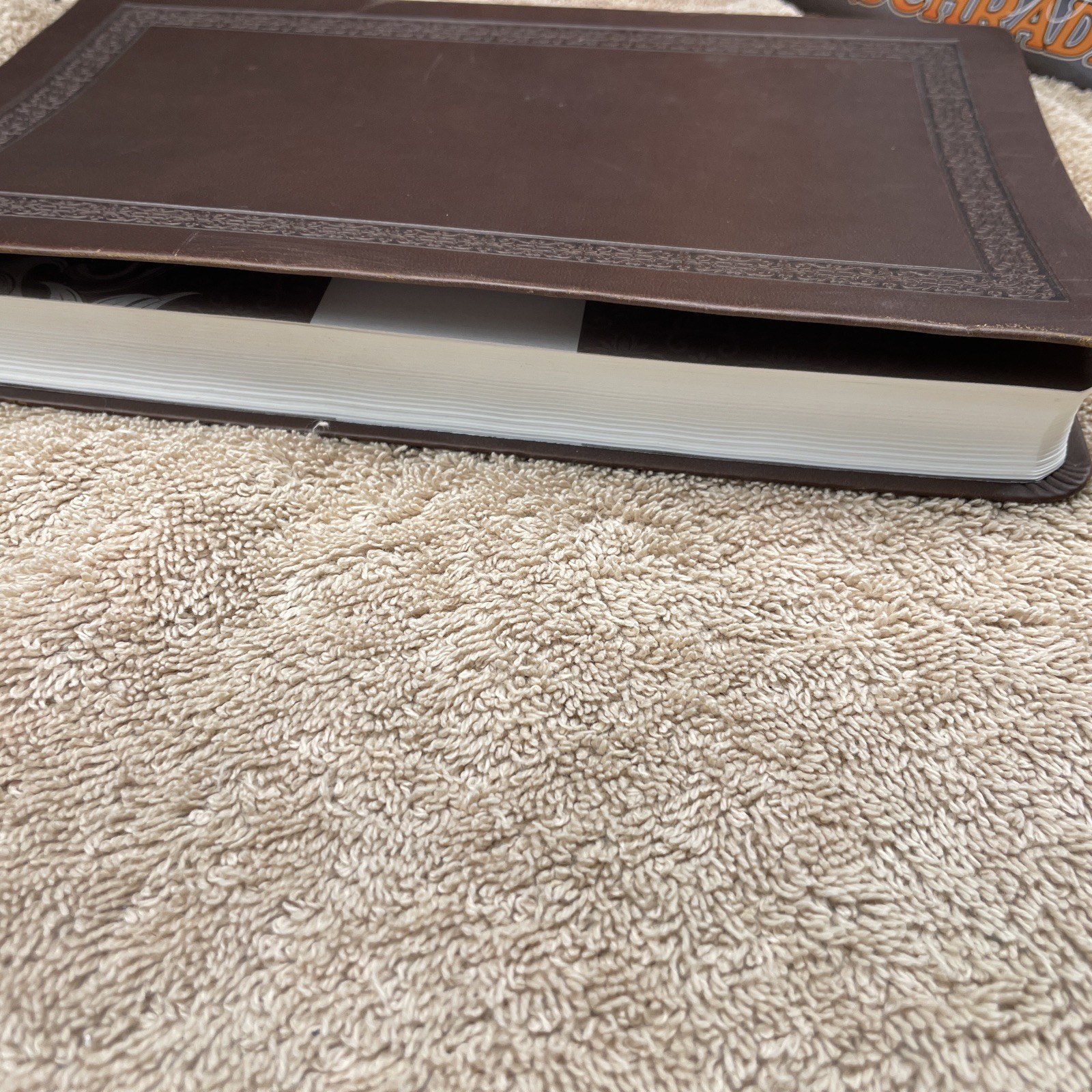 Gift Bible KJV by Hendrickson Publishing Leather Brown Color Maps Unused