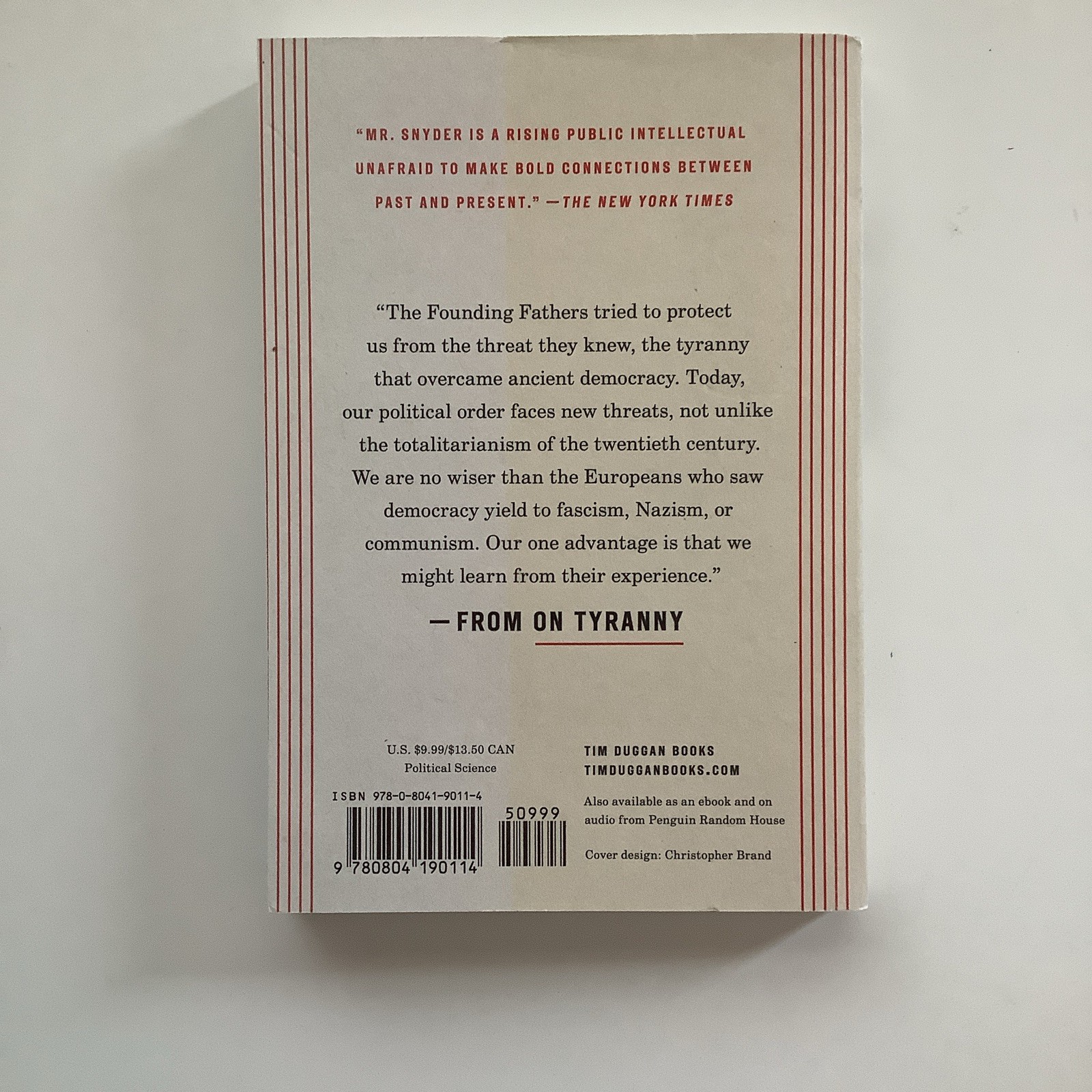 On Tyranny: Twenty Lessons from the Twentieth Century Timothy Snyder 2017 TPB