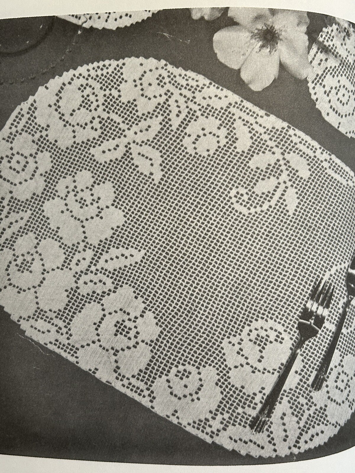 Dover Knitting, Crochet, Tatting, Lace Ser.: Floral Crochet by Mary C….