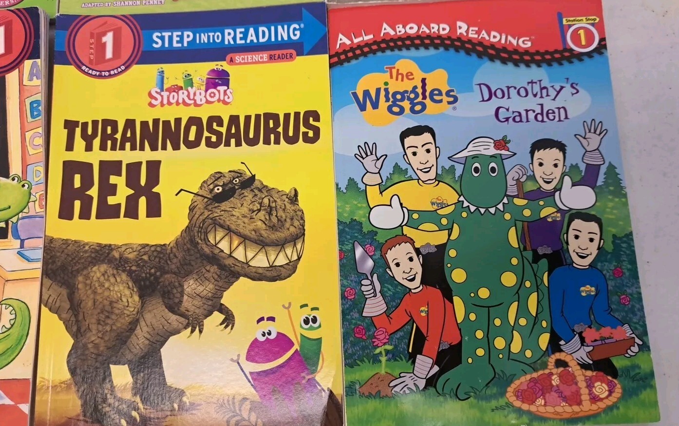 Level 1 Readers-Dinosaurs/Fun Monsters/Strange Creatures-Lot Of 12