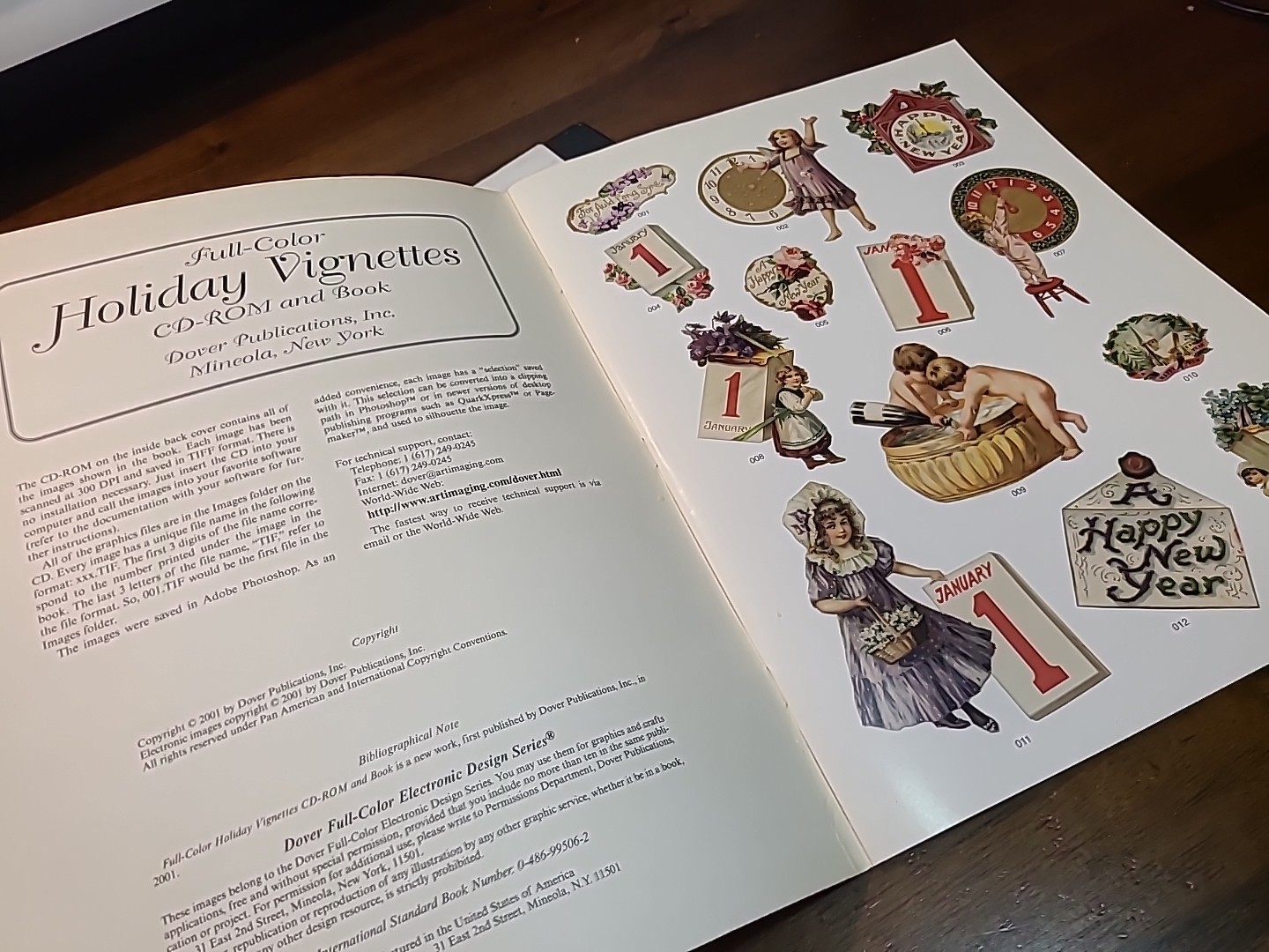 FULL-COLOR HOLIDAY VIGNETTES -CD ROM AND BOOK By DOVER