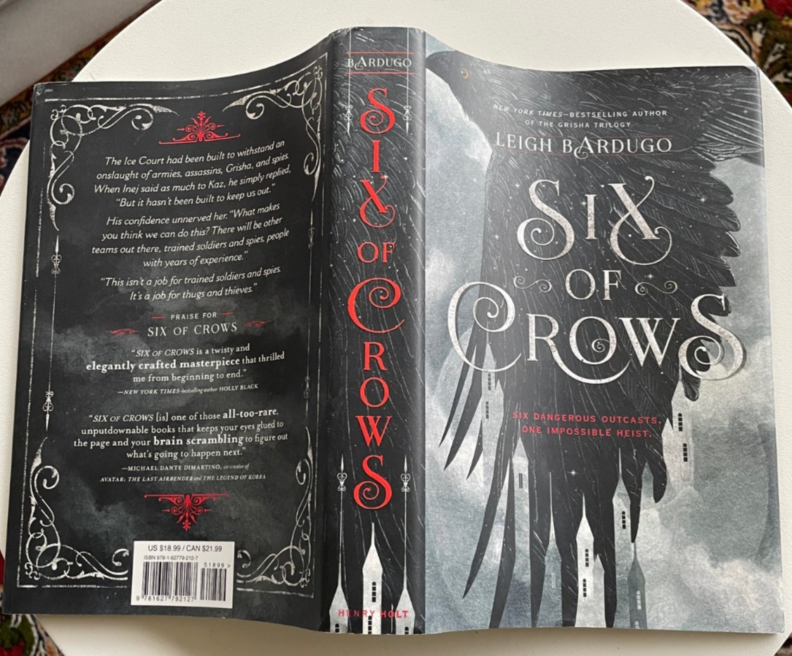 Six of Crows by Leigh Bardugo, 1st ed, 1st printing, w/blk edges, HC, Like New