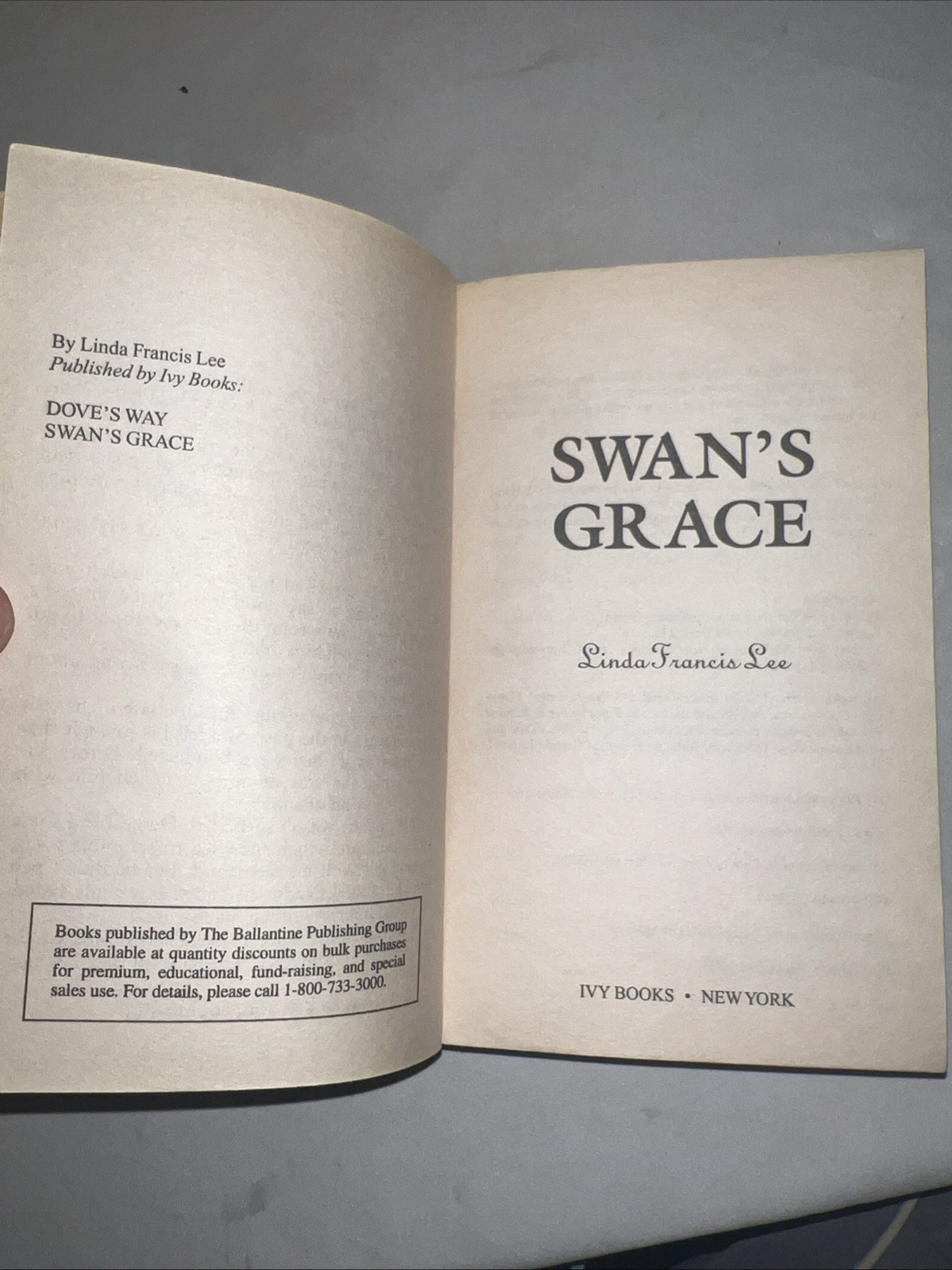 Lot of 3 VTG Linda Francis Lee Books- Swans Grace, The Ways Of Grace, Etc SIGNED