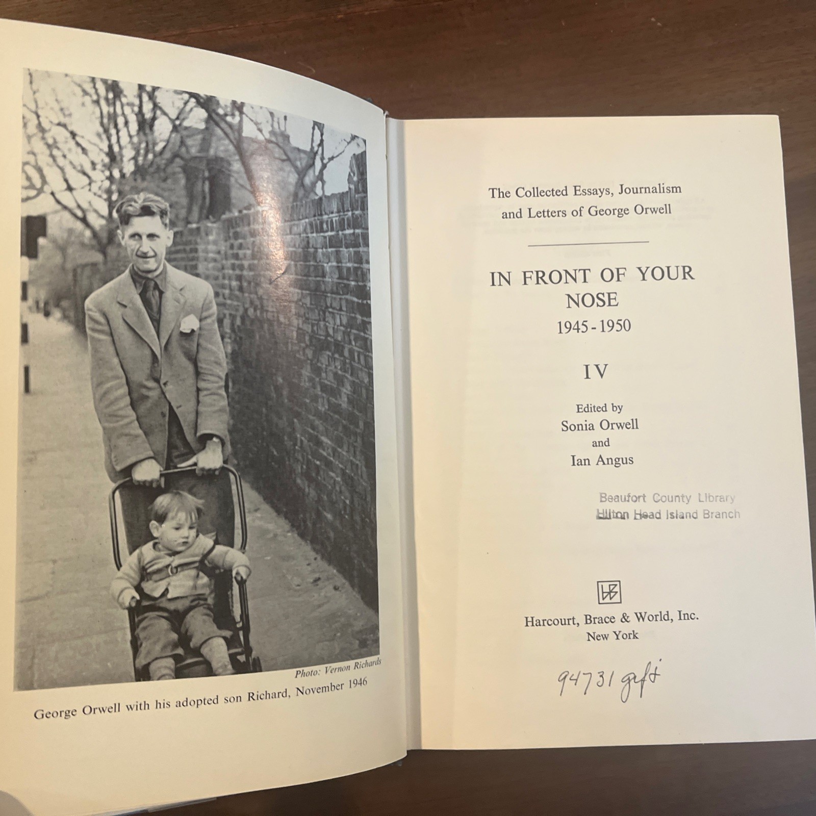 IN FRONT OF YOUR NOSE, 1945-1950 (FIRST EDITION WORKS OF George Orwell Hardback