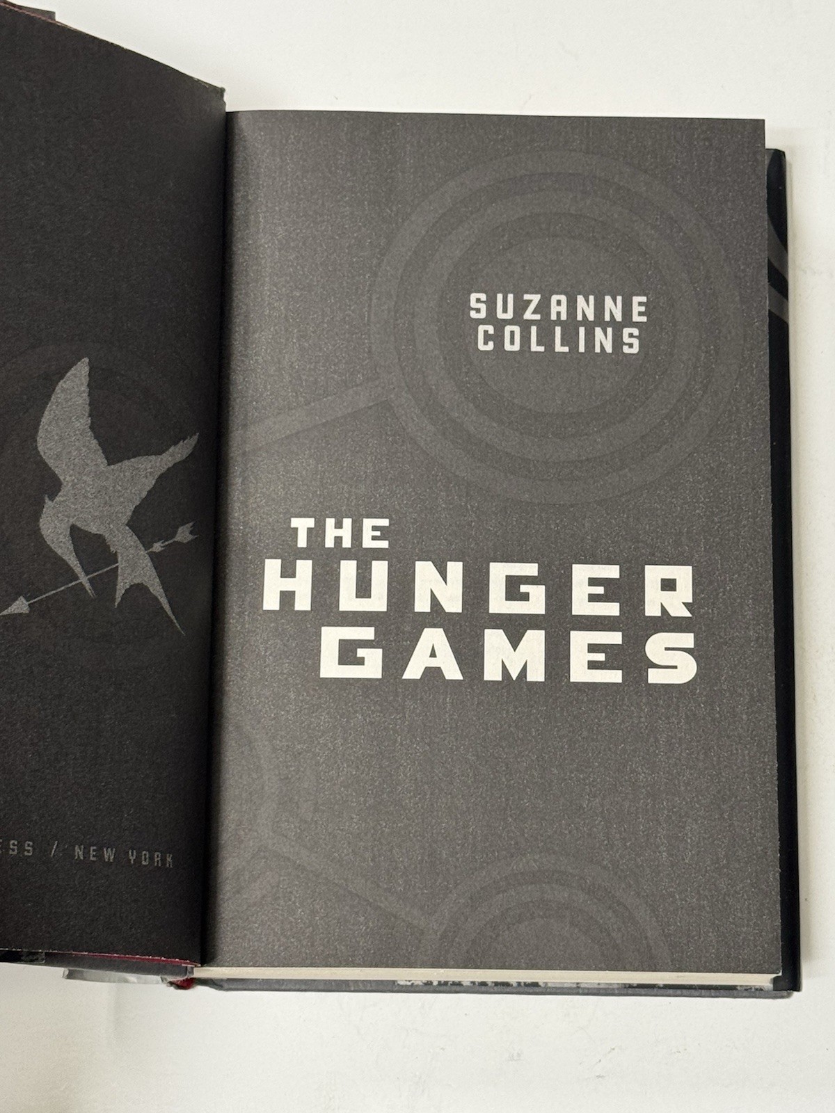 The Hunger Games Suzanne Collins Hardcover Dust Jacket Scholastic 2008