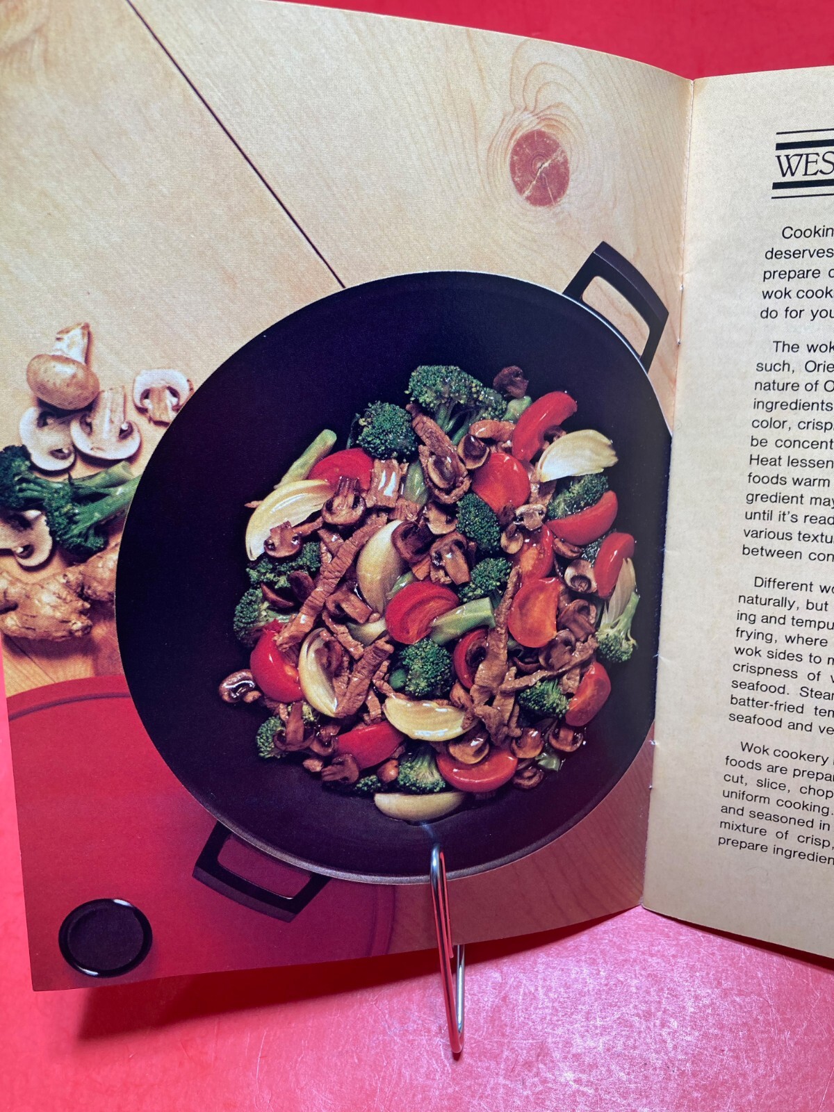 BEST WOK RECIPES WEST BEND BETTER HOMES & GARDENS 34 PAGES 1983 8X6 INCHES