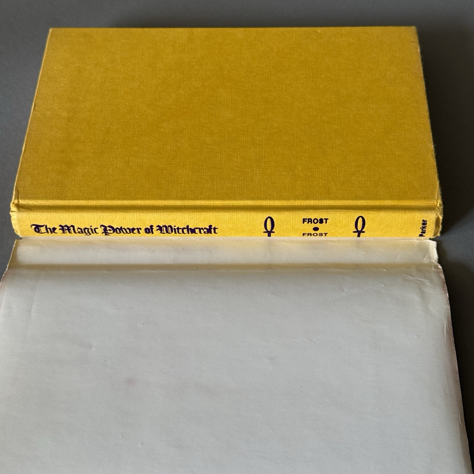 The Magic Power of Witchcraft By Gavin & Yvonne Frost HCDJ 1976 First Ed. 16th