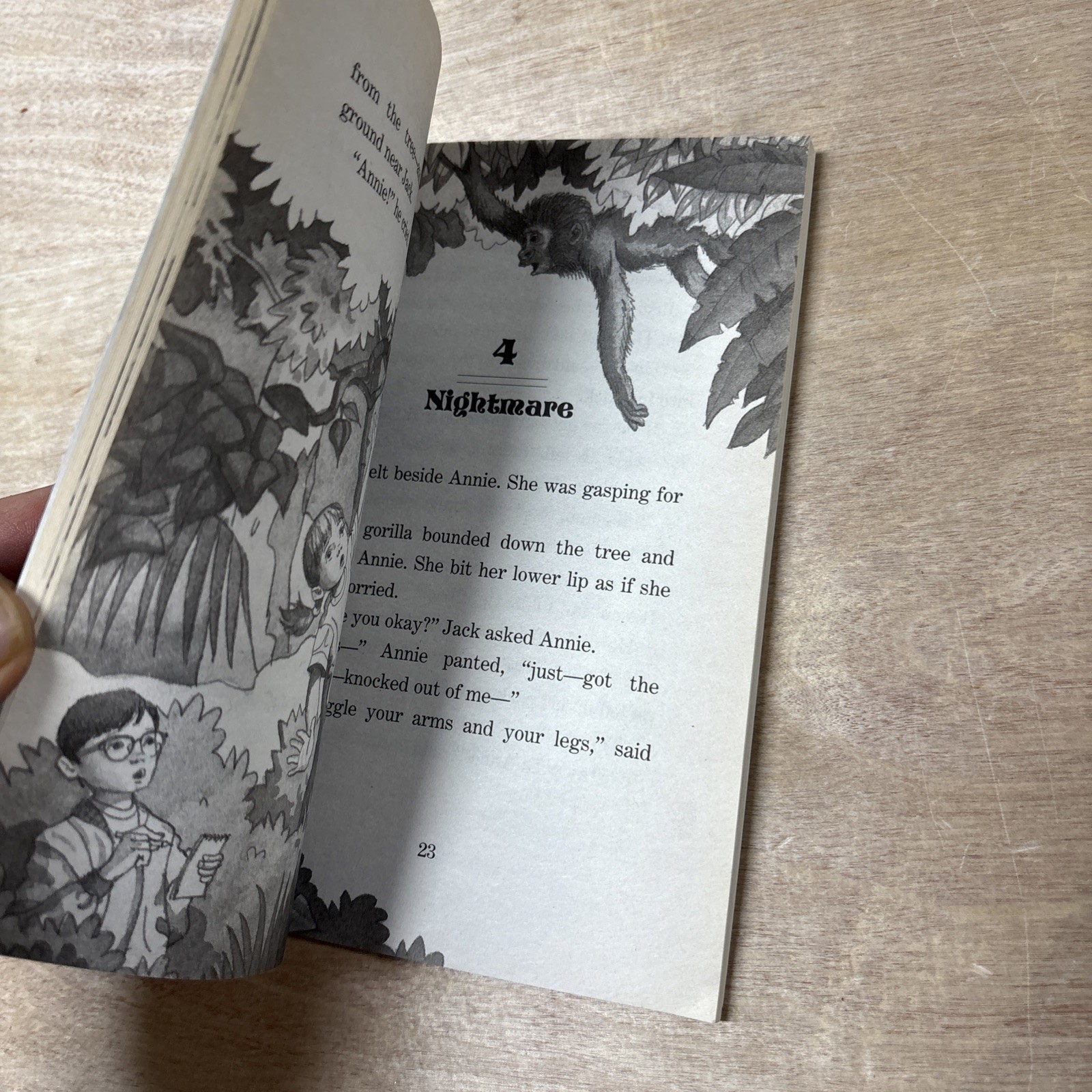 Good Morning, Gorillas by Mary Pope Osborne (2002, Mass Market)