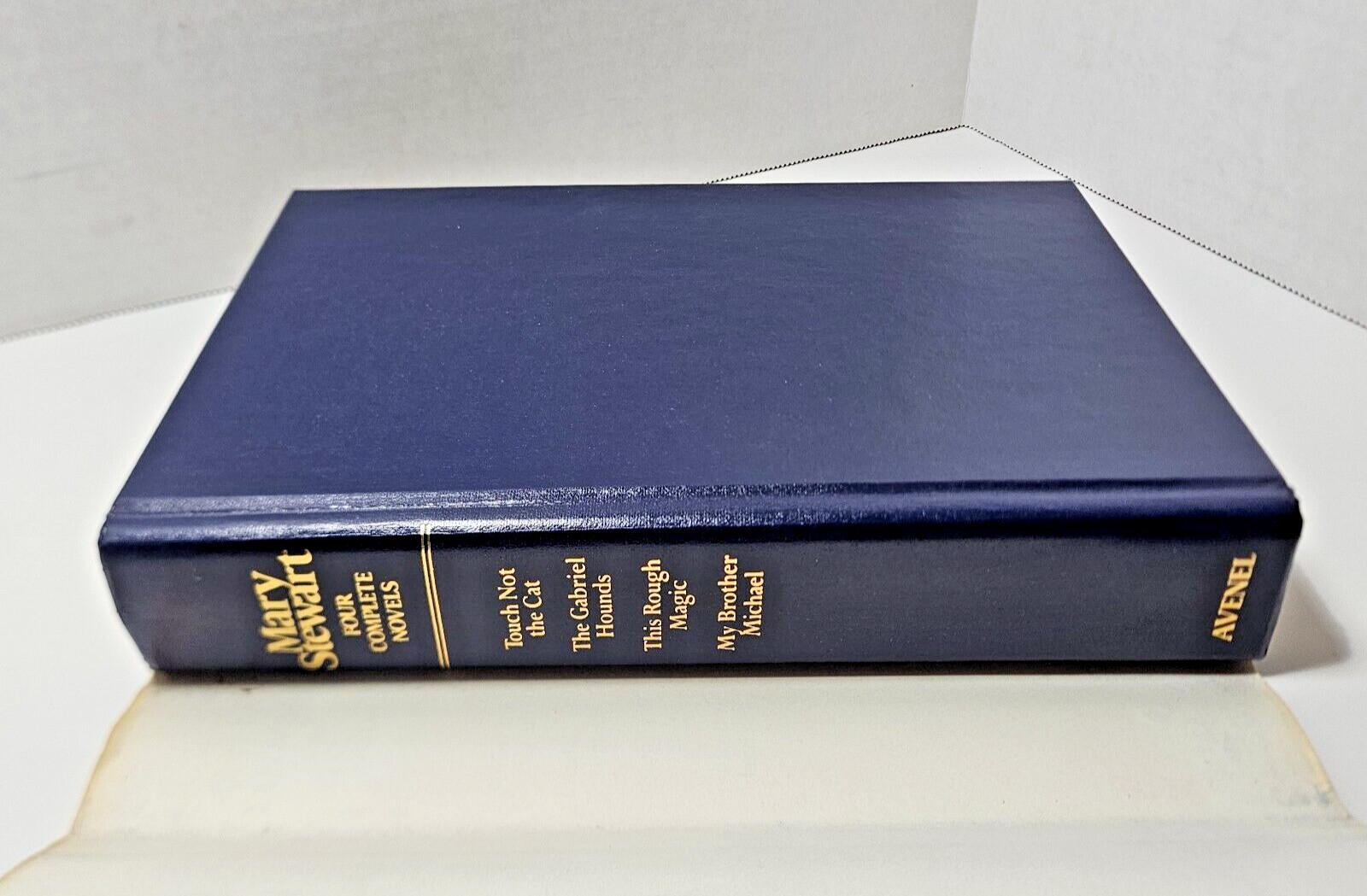 Mary Stewart, Four Complete unabridged Novels in one,1983 Hardcover/Dust Jacket