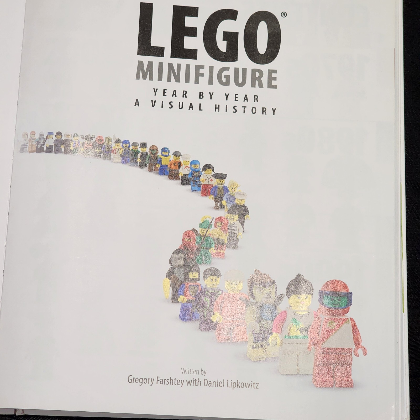 LEGO Minifigure Year by Year: A Visual History Book w/ 3 MiniFigures 2013