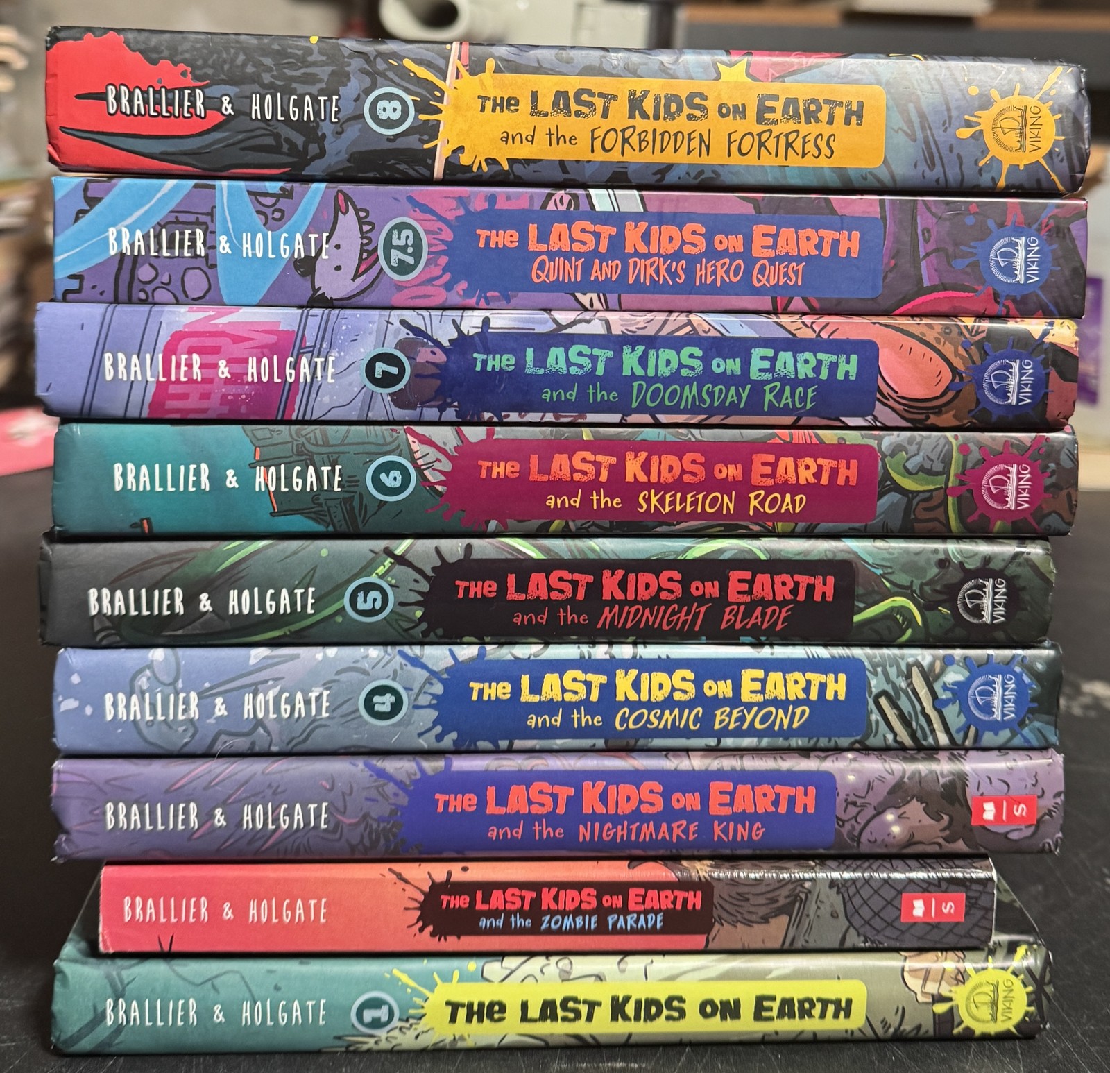 Complete Series Set LAST KIDS ON EARTH 1-8 Max Brallier Lot 9